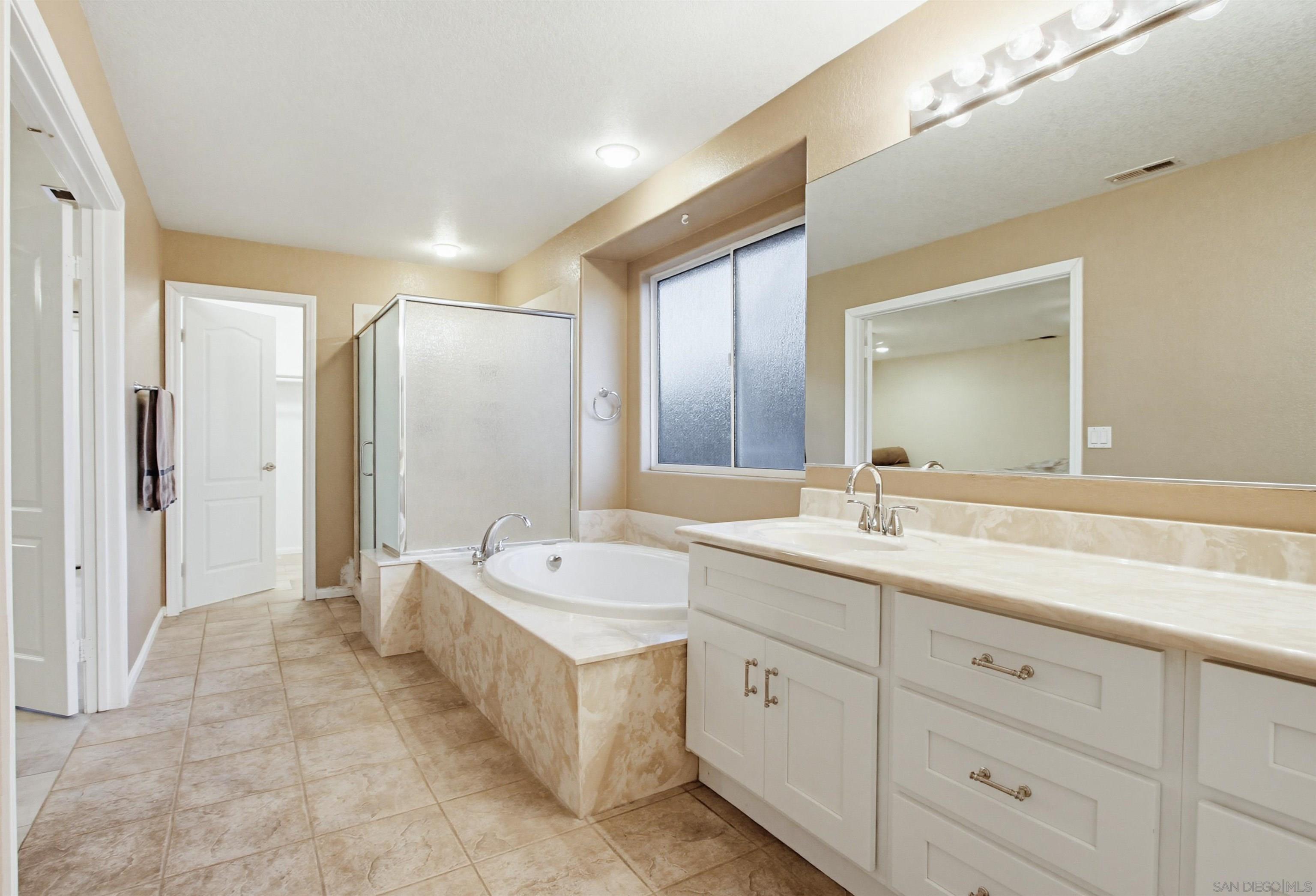 Detail Gallery Image 21 of 35 For 24427  Del Amo Rd, Ramona,  CA 92065 - 5 Beds | 3 Baths