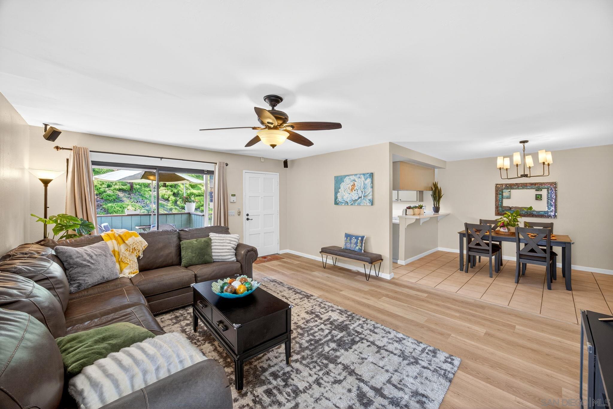 Detail Gallery Image 2 of 53 For 9757  Caminito Cuadro, San Diego,  CA 92129 - 2 Beds | 1/1 Baths