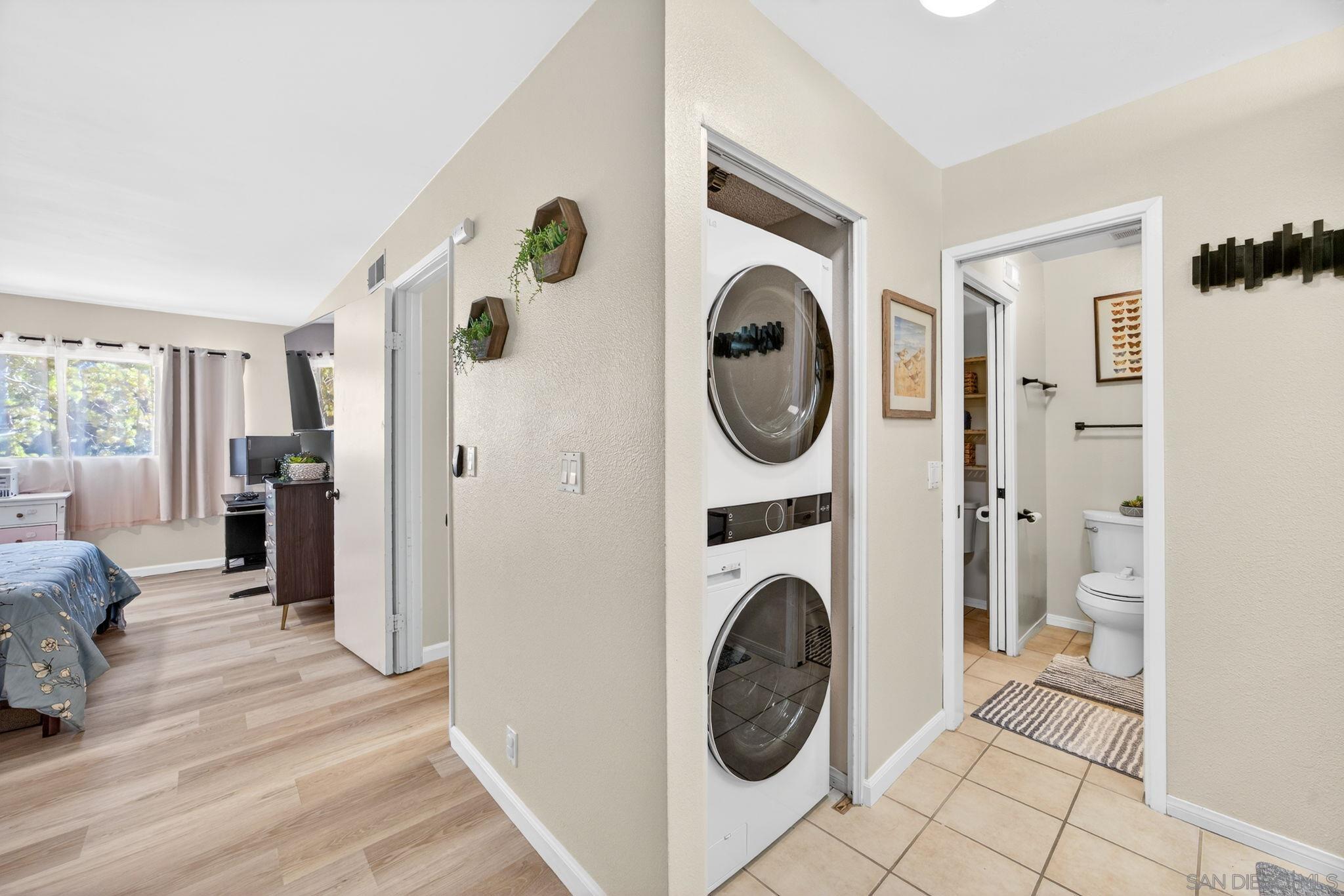Detail Gallery Image 23 of 53 For 9757  Caminito Cuadro, San Diego,  CA 92129 - 2 Beds | 1/1 Baths