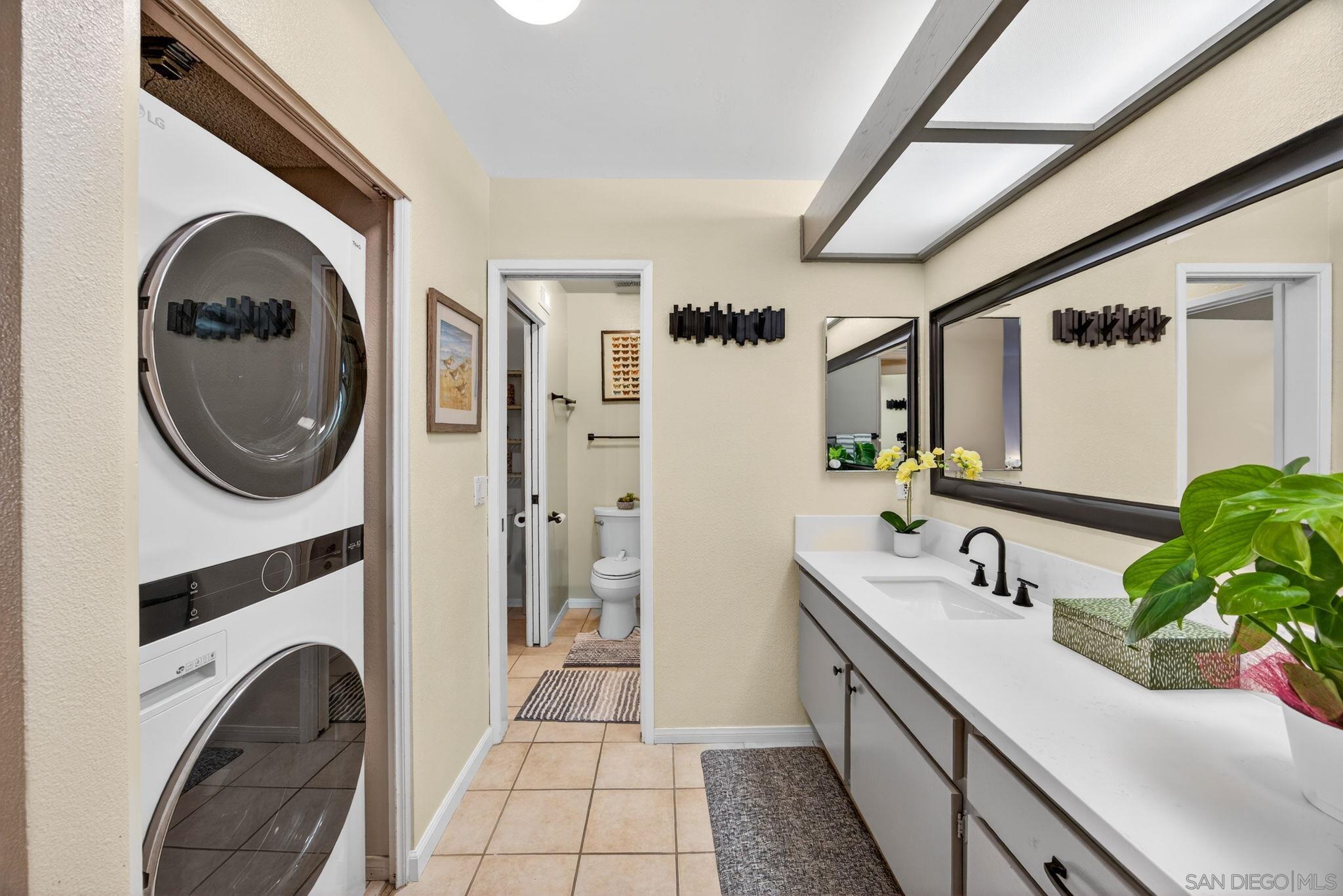 Detail Gallery Image 24 of 53 For 9757  Caminito Cuadro, San Diego,  CA 92129 - 2 Beds | 1/1 Baths