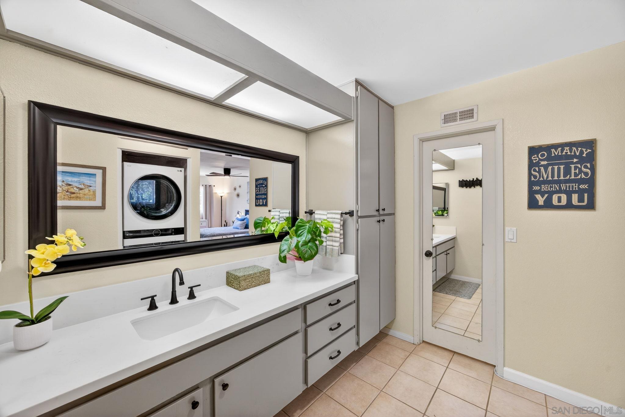 Detail Gallery Image 27 of 53 For 9757  Caminito Cuadro, San Diego,  CA 92129 - 2 Beds | 1/1 Baths