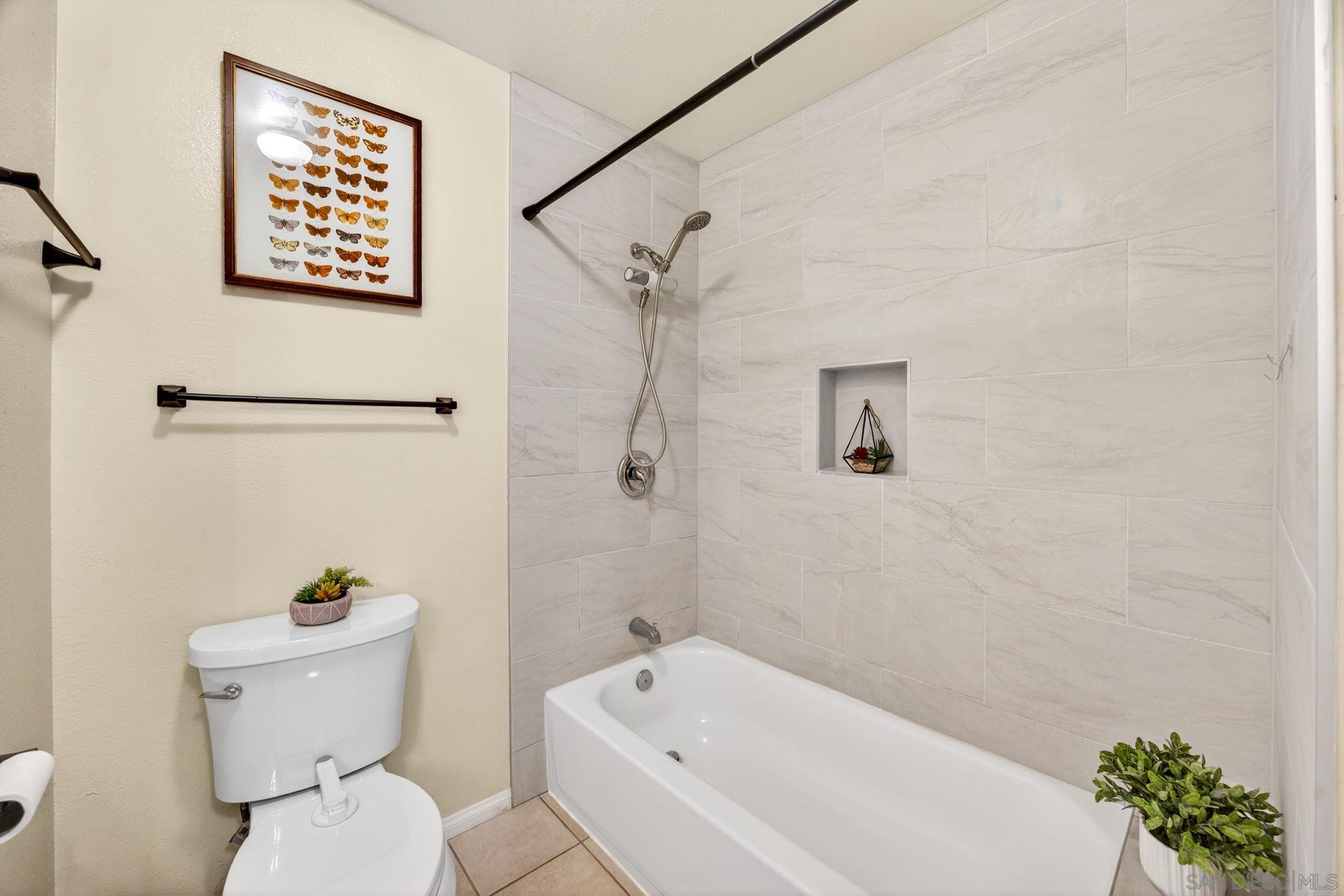 Detail Gallery Image 30 of 53 For 9757  Caminito Cuadro, San Diego,  CA 92129 - 2 Beds | 1/1 Baths