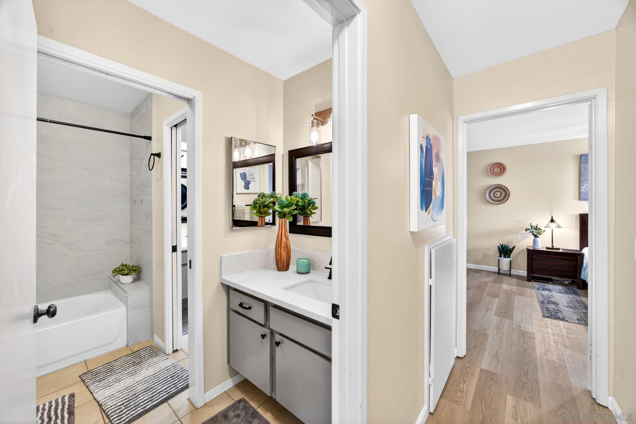 Detail Gallery Image 33 of 53 For 9757  Caminito Cuadro, San Diego,  CA 92129 - 2 Beds | 1/1 Baths