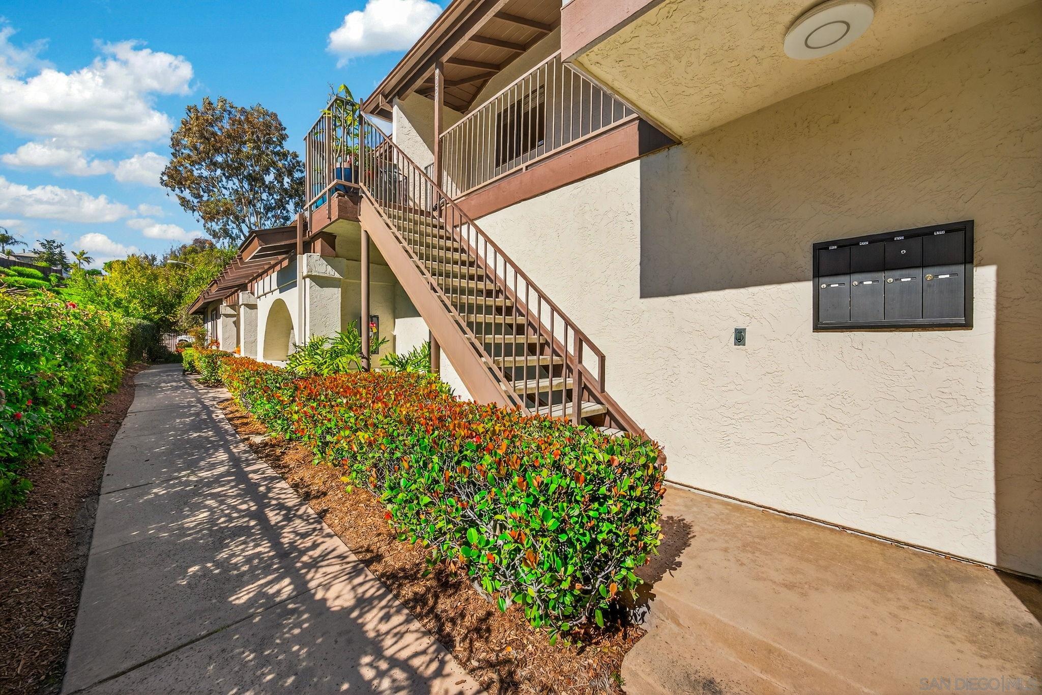 Detail Gallery Image 44 of 53 For 9757  Caminito Cuadro, San Diego,  CA 92129 - 2 Beds | 1/1 Baths