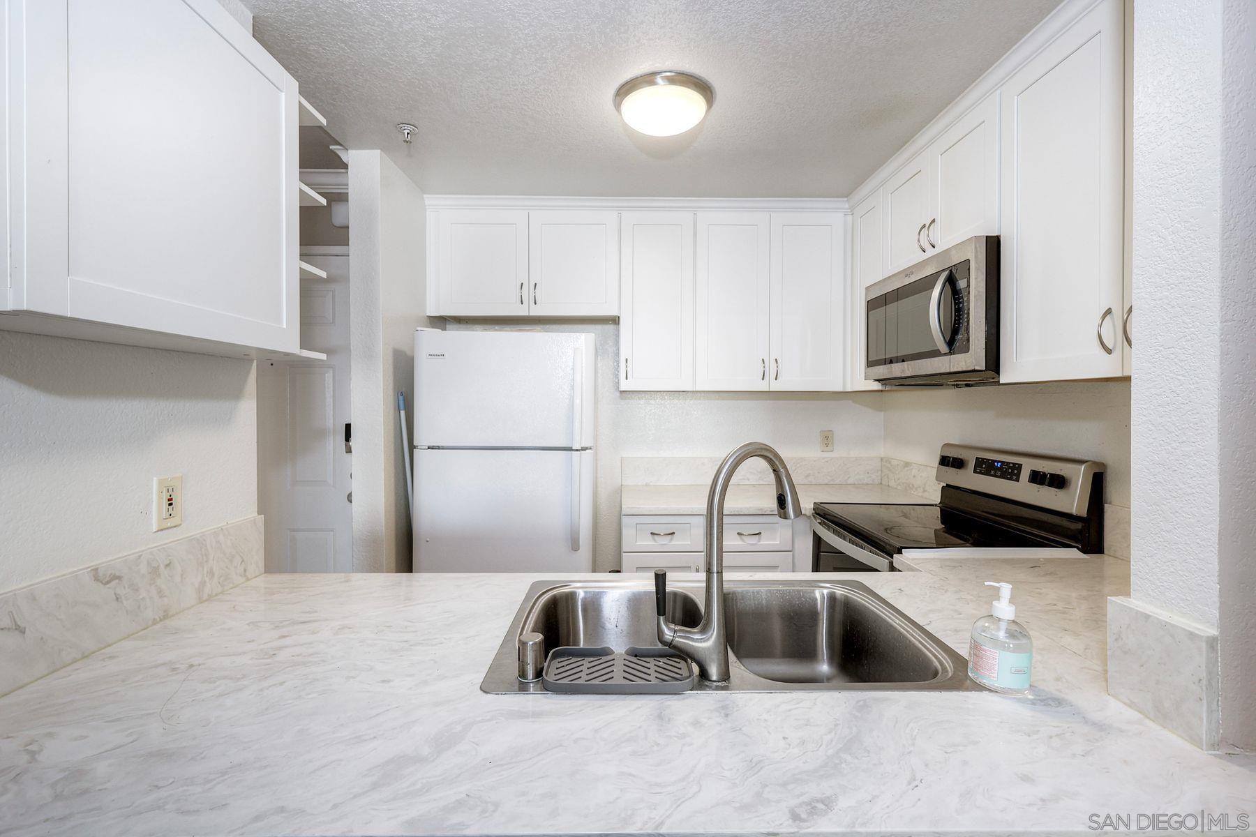 Detail Gallery Image 9 of 28 For 3550  Lebon Dr.  #6319,  San Diego,  CA 92122 - 2 Beds | 2 Baths