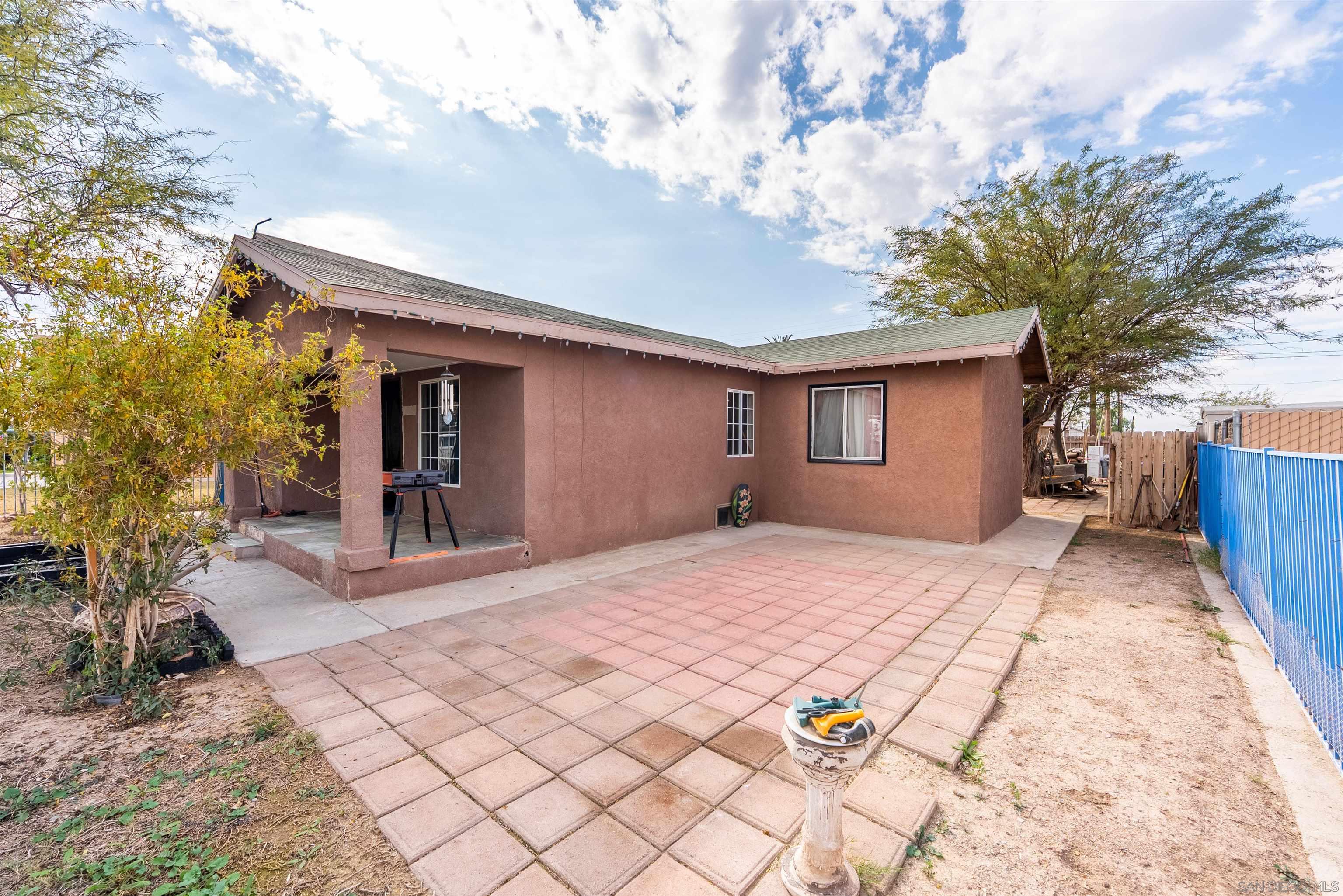 Detail Gallery Image 14 of 33 For 222 N Lake St, –,  CA 92233 - 3 Beds | 2 Baths