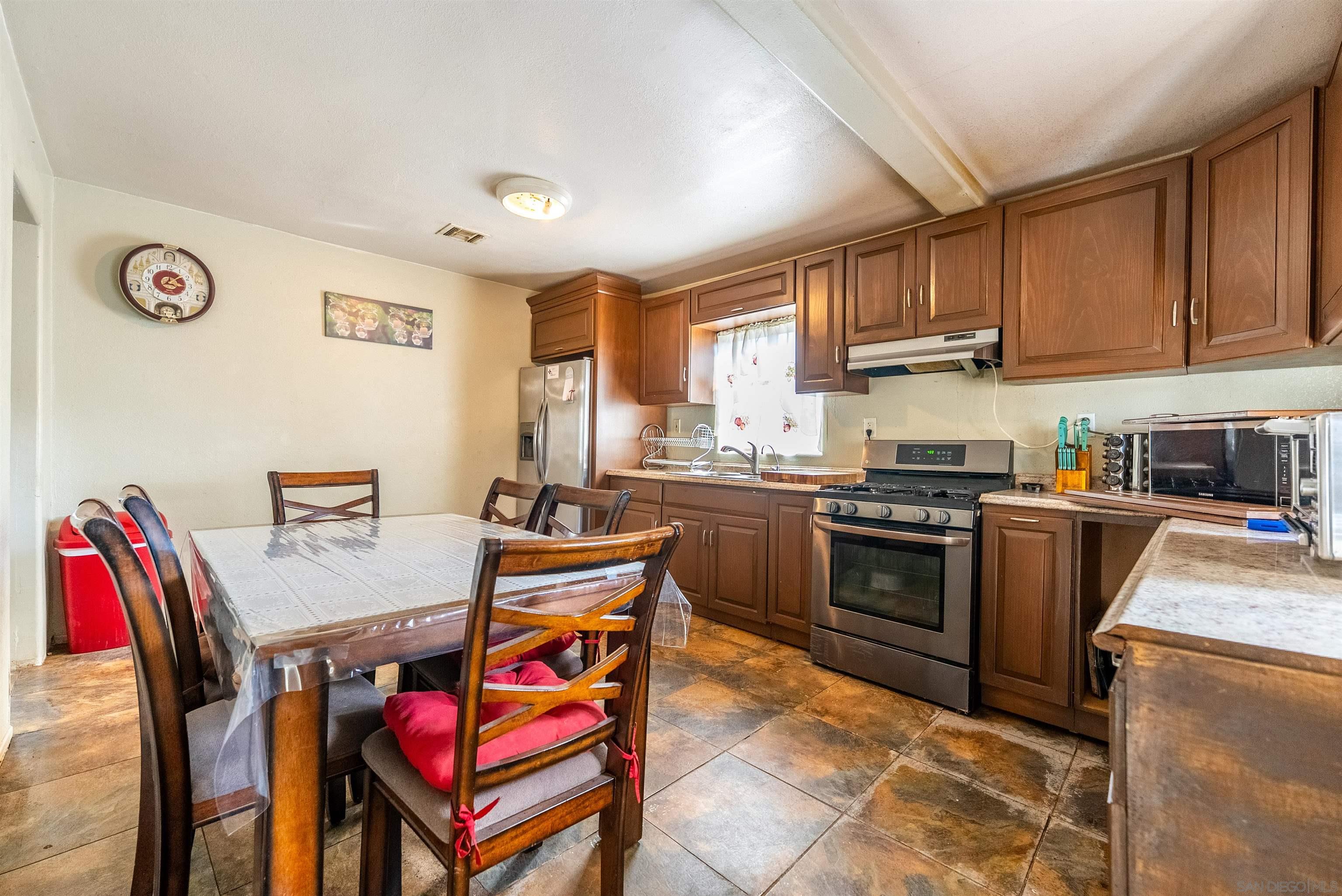 Detail Gallery Image 26 of 33 For 222 N Lake St, –,  CA 92233 - 3 Beds | 2 Baths