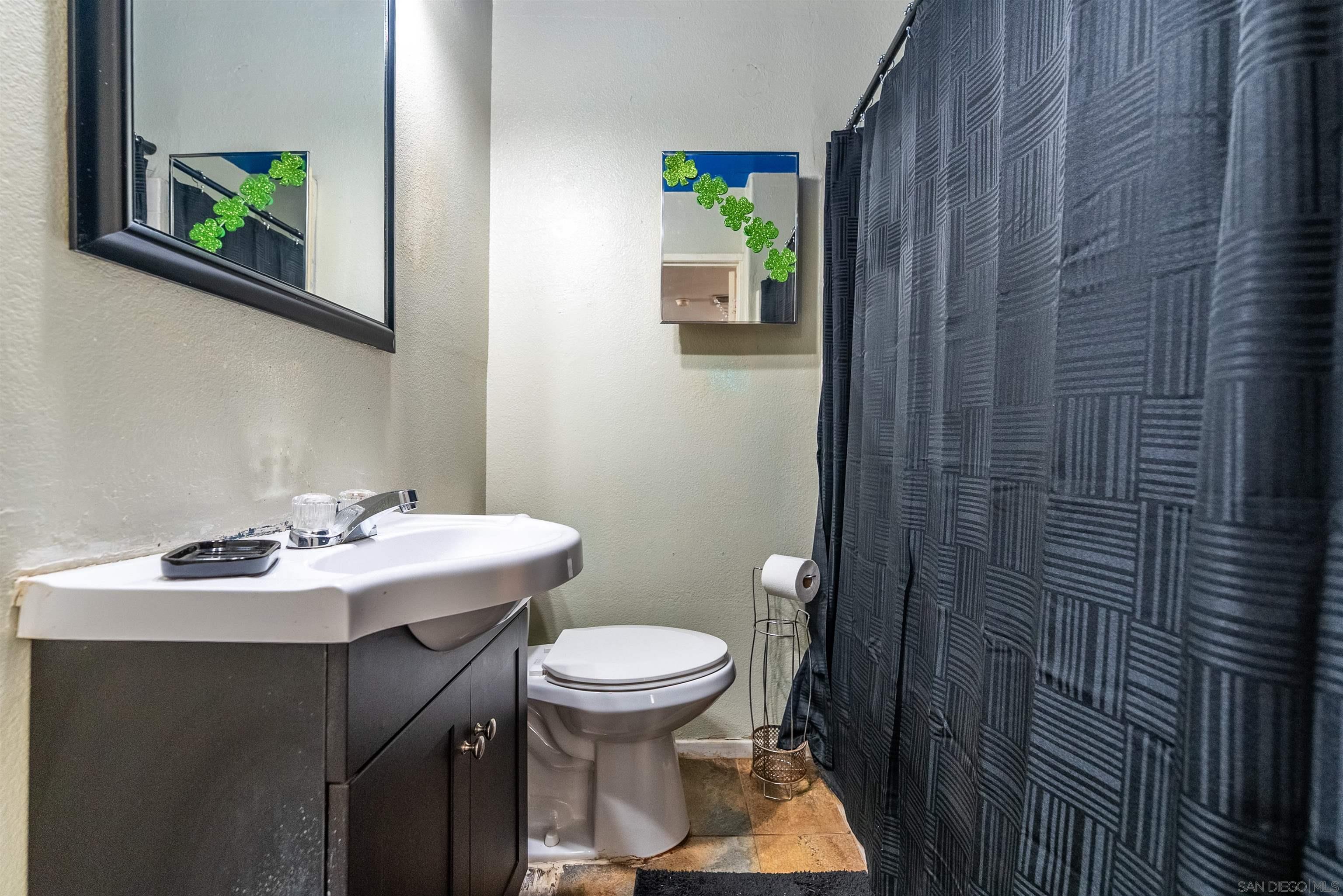 Detail Gallery Image 29 of 33 For 222 N Lake St, –,  CA 92233 - 3 Beds | 2 Baths