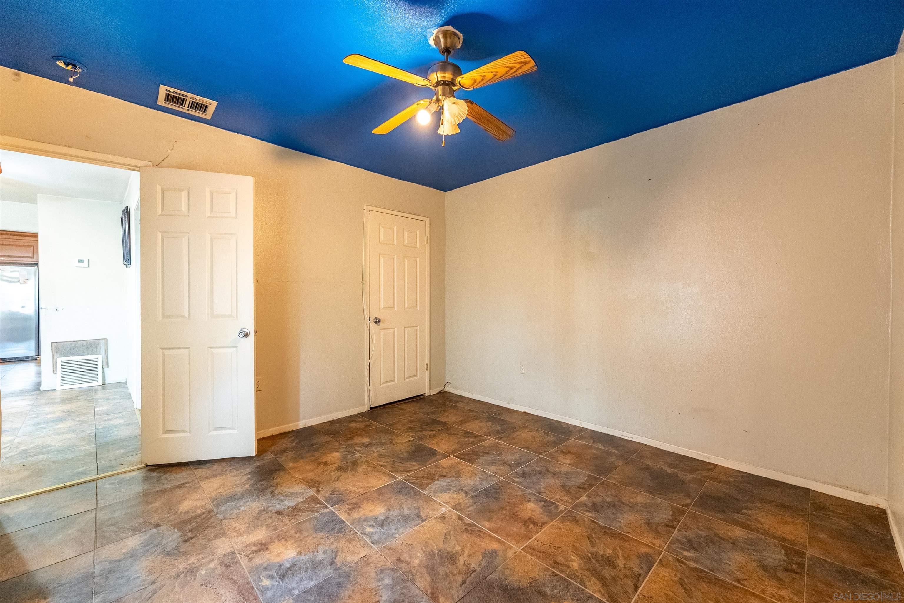 Detail Gallery Image 32 of 33 For 222 N Lake St, –,  CA 92233 - 3 Beds | 2 Baths