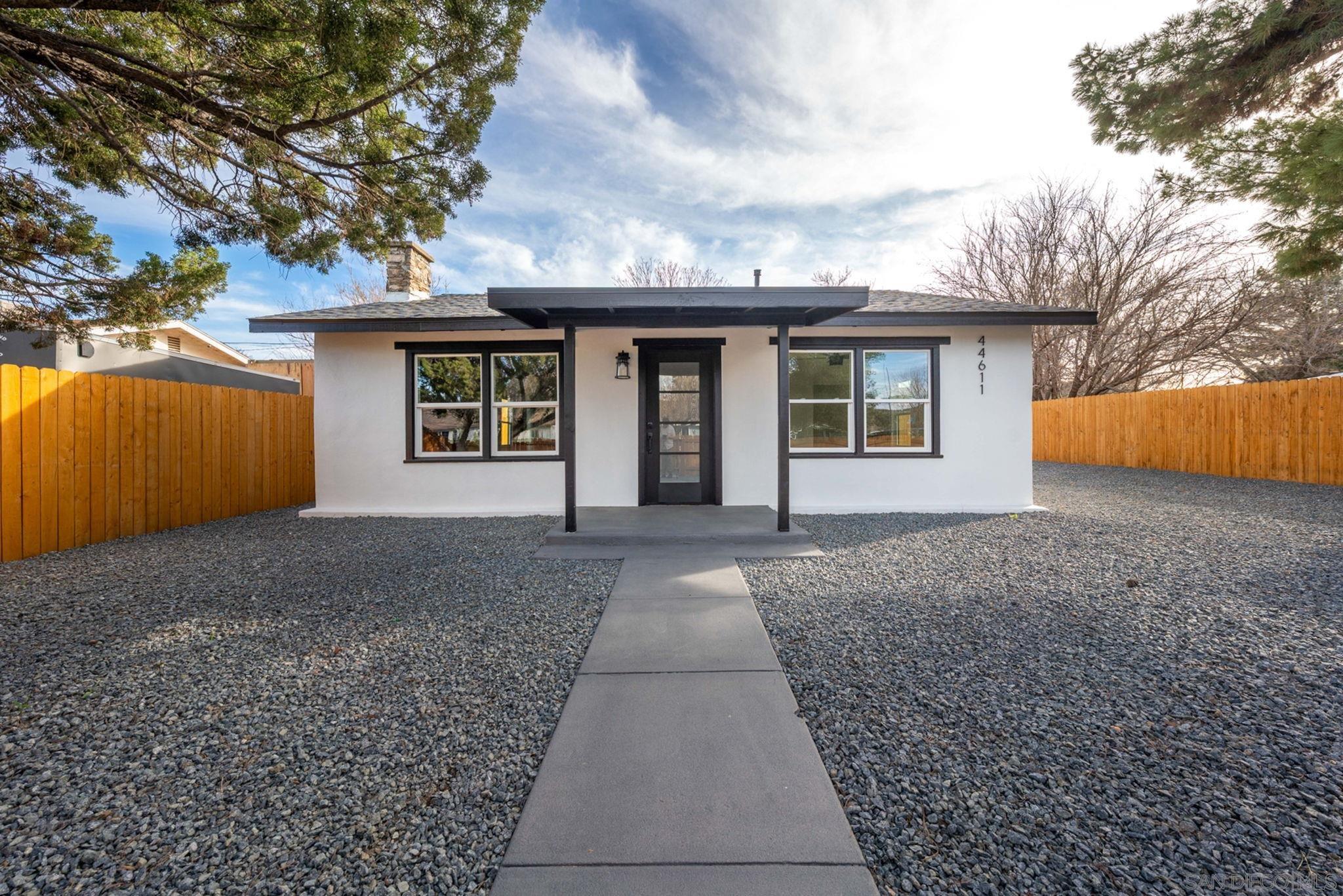 Detail Gallery Image 5 of 26 For 44611  Holtville Ave, Jacumba,  CA 91934 - 2 Beds | 2 Baths