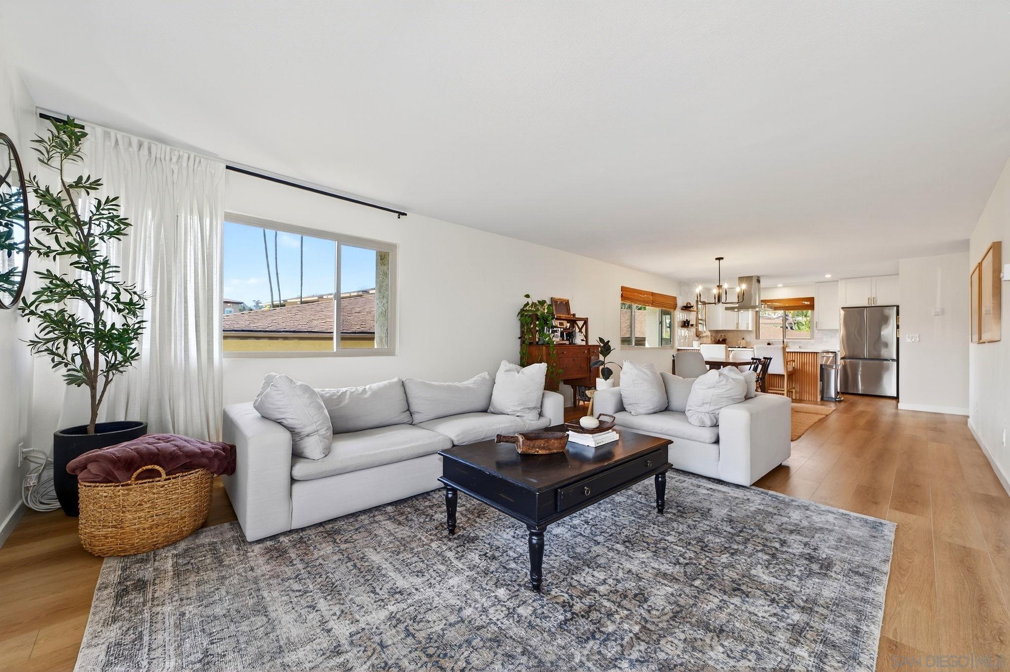 Detail Gallery Image 12 of 35 For 1031  Susana Ct, San Marcos,  CA 92078 - 2 Beds | 2 Baths