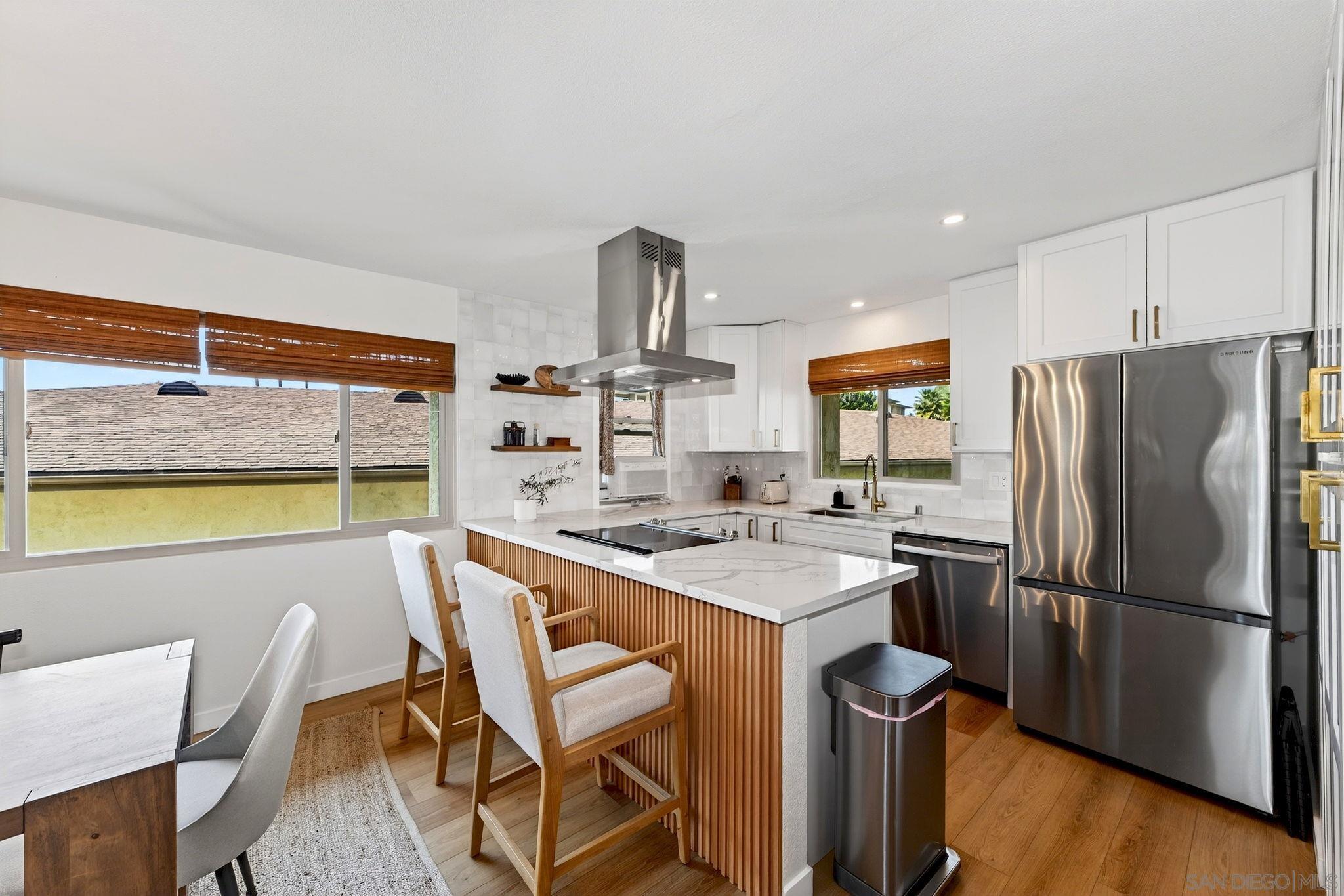 Detail Gallery Image 4 of 35 For 1031  Susana Ct, San Marcos,  CA 92078 - 2 Beds | 2 Baths