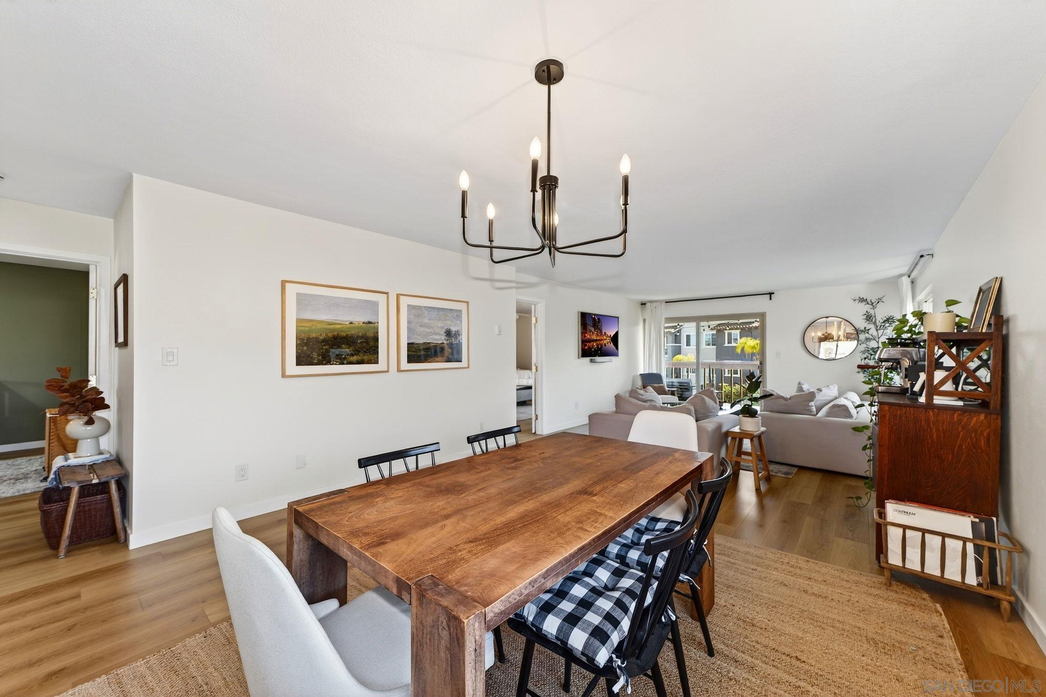 Detail Gallery Image 5 of 35 For 1031  Susana Ct, San Marcos,  CA 92078 - 2 Beds | 2 Baths