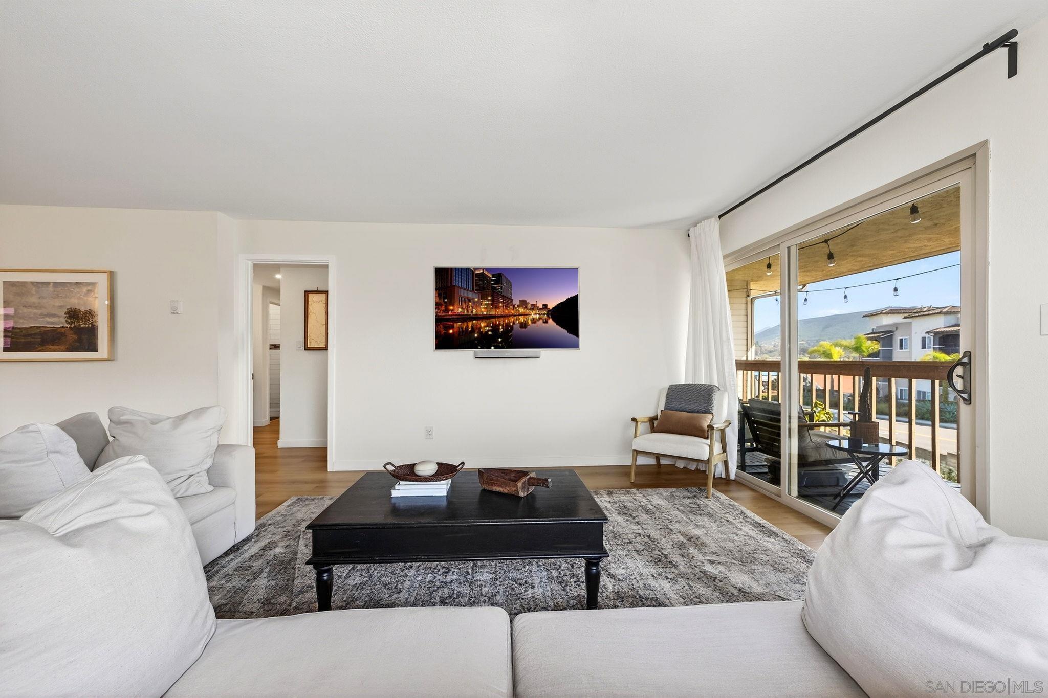 Detail Gallery Image 10 of 35 For 1031  Susana Ct, San Marcos,  CA 92078 - 2 Beds | 2 Baths