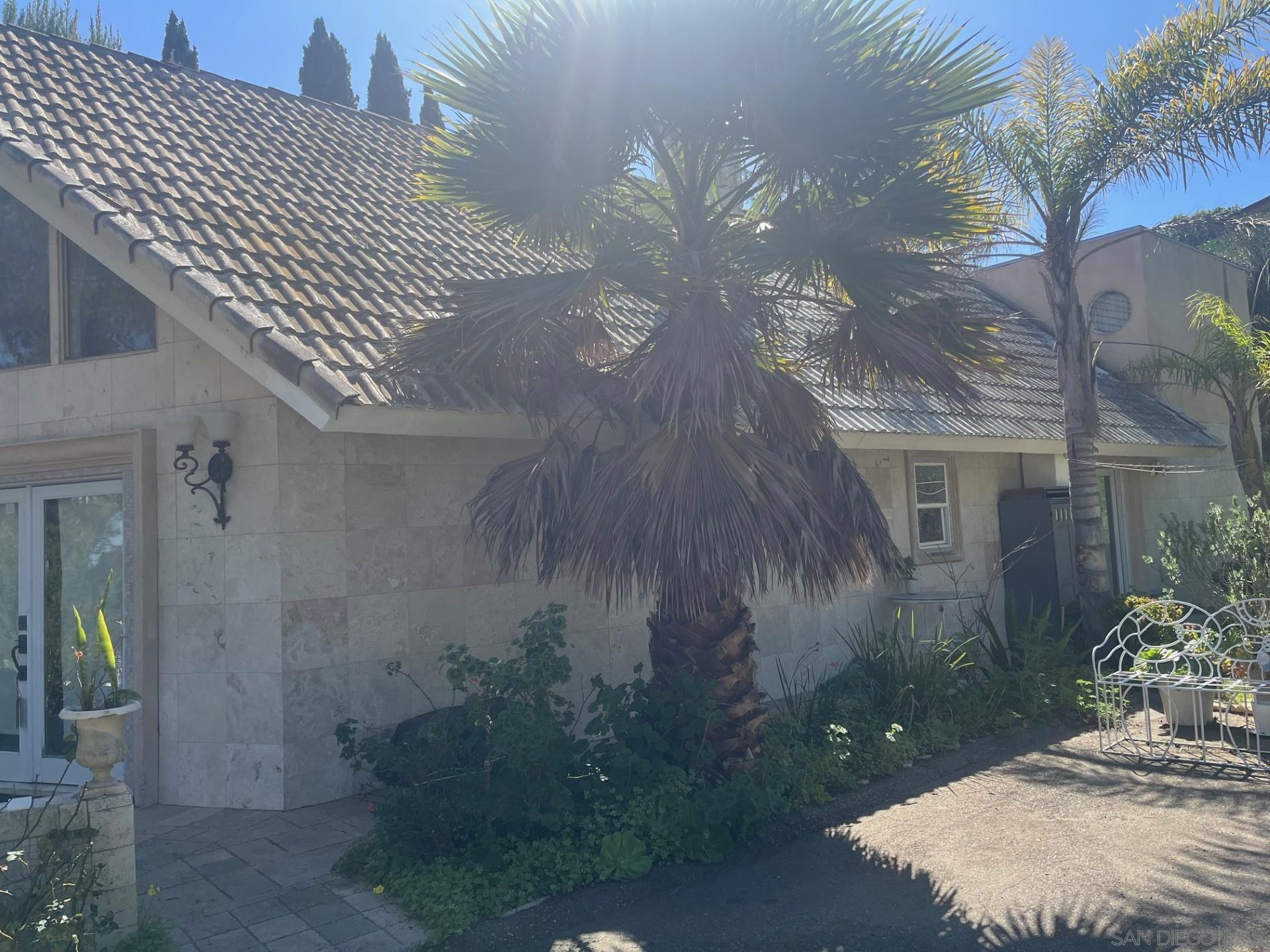 Detail Gallery Image 6 of 6 For 5628  Desert View Drive, La Jolla,  CA 92037 - 3 Beds | 2/1 Baths