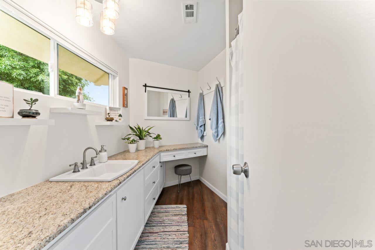 Detail Gallery Image 21 of 60 For 28149  Orange Terrace, Valley Center,  CA 92082 - 4 Beds | 3/1 Baths