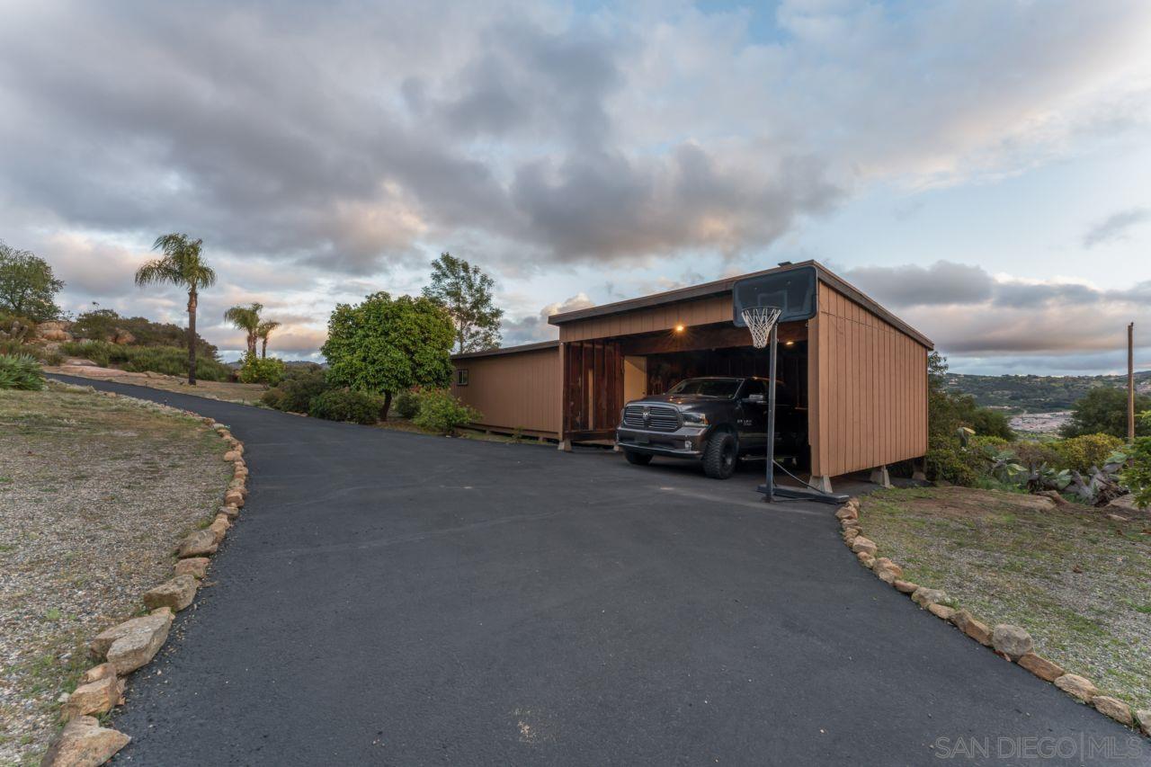 Detail Gallery Image 35 of 60 For 28149  Orange Terrace, Valley Center,  CA 92082 - 4 Beds | 3/1 Baths