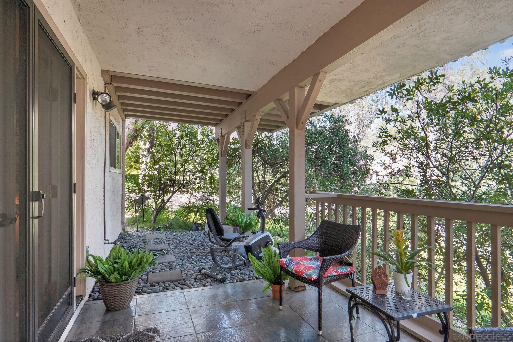 Detail Gallery Image 29 of 33 For 4324  Caminito De La Escena, San Diego,  CA 92108 - 4 Beds | 3 Baths