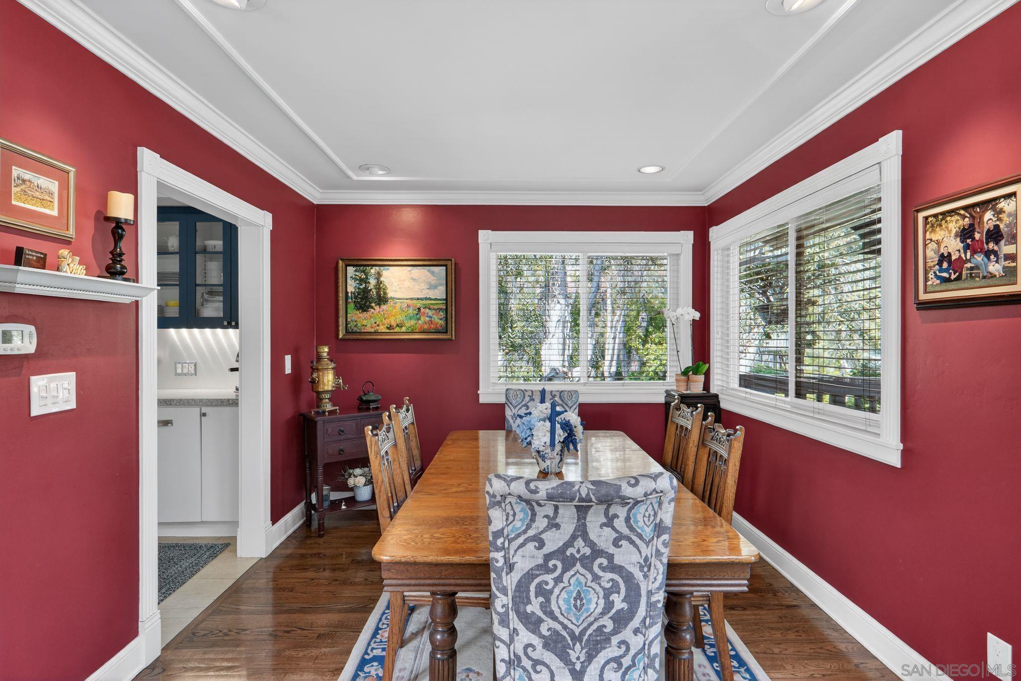 Detail Gallery Image 9 of 33 For 4324  Caminito De La Escena, San Diego,  CA 92108 - 4 Beds | 3 Baths