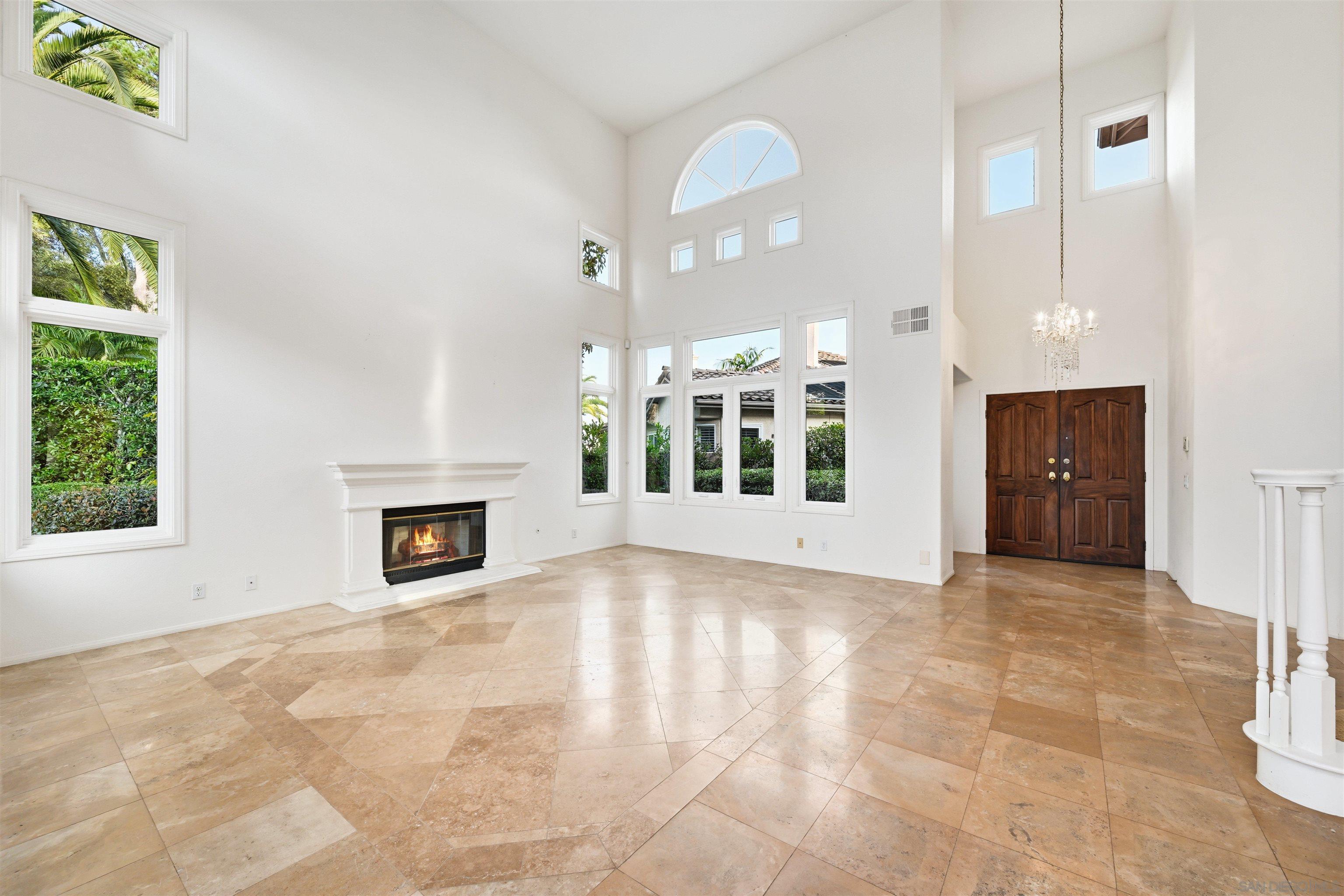 Detail Gallery Image 16 of 53 For 516  Camino Bailen, Escondido,  CA 92029 - 5 Beds | 4/1 Baths