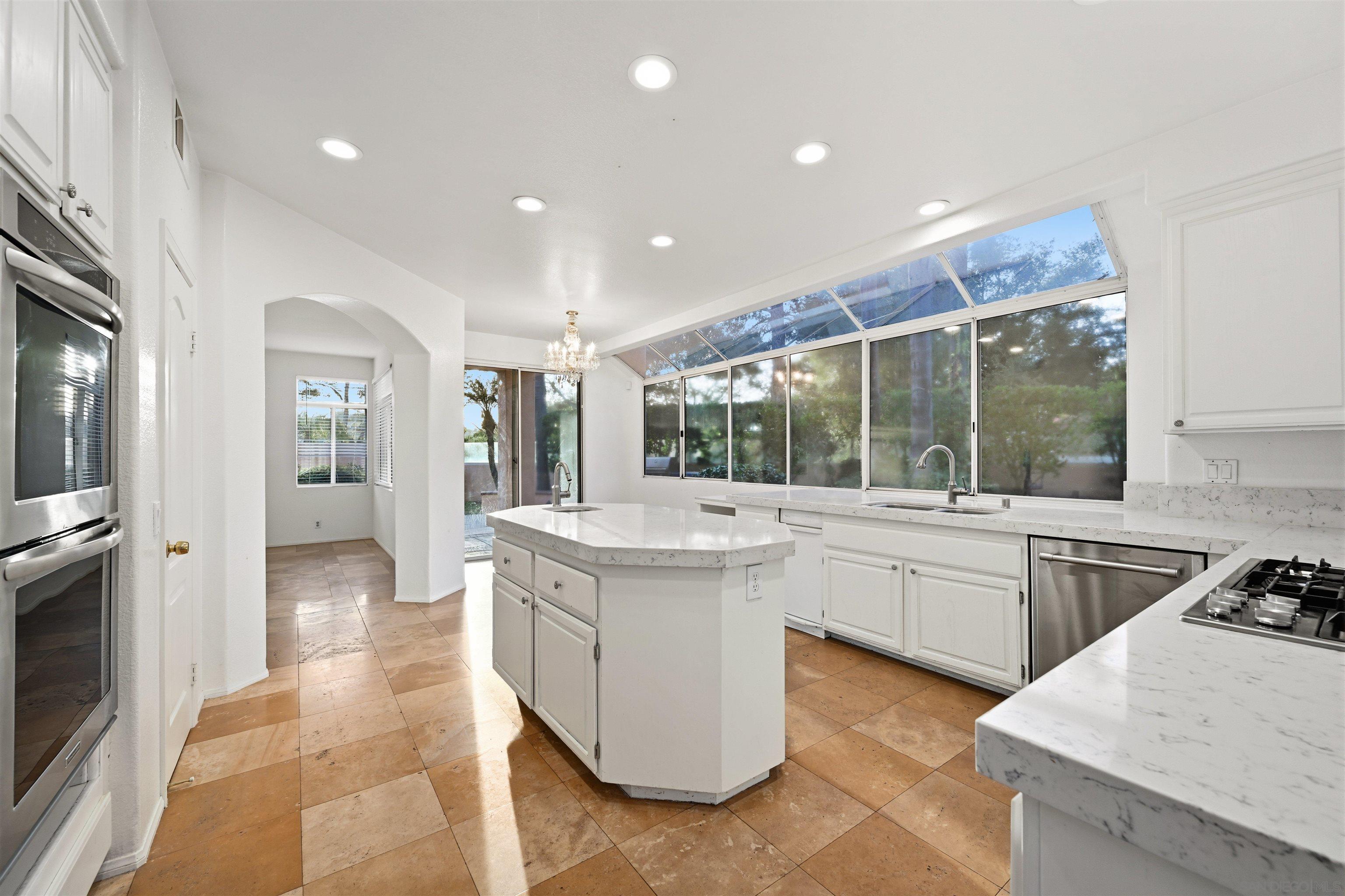 Detail Gallery Image 18 of 53 For 516  Camino Bailen, Escondido,  CA 92029 - 5 Beds | 4/1 Baths