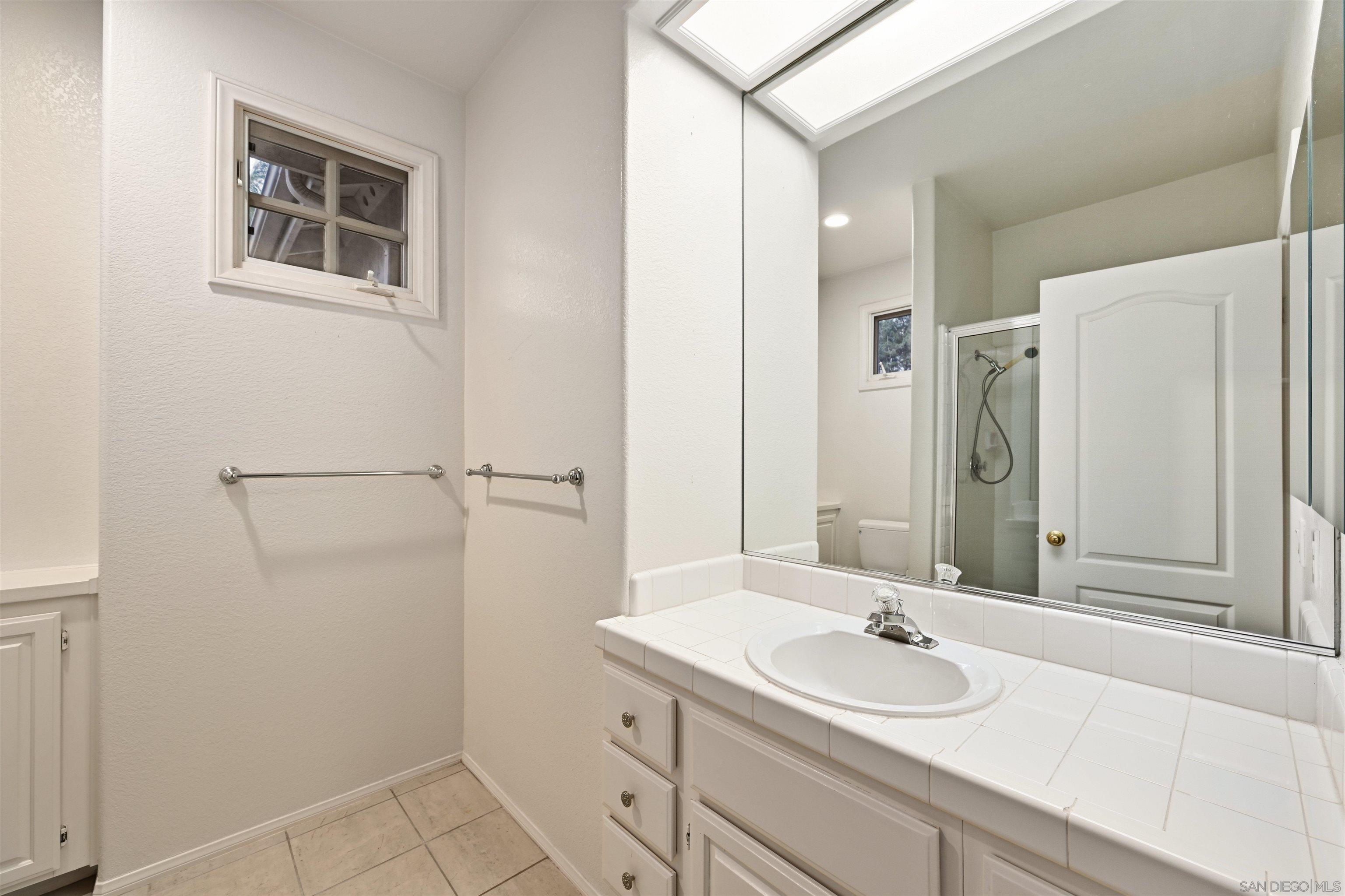 Detail Gallery Image 36 of 53 For 516  Camino Bailen, Escondido,  CA 92029 - 5 Beds | 4/1 Baths