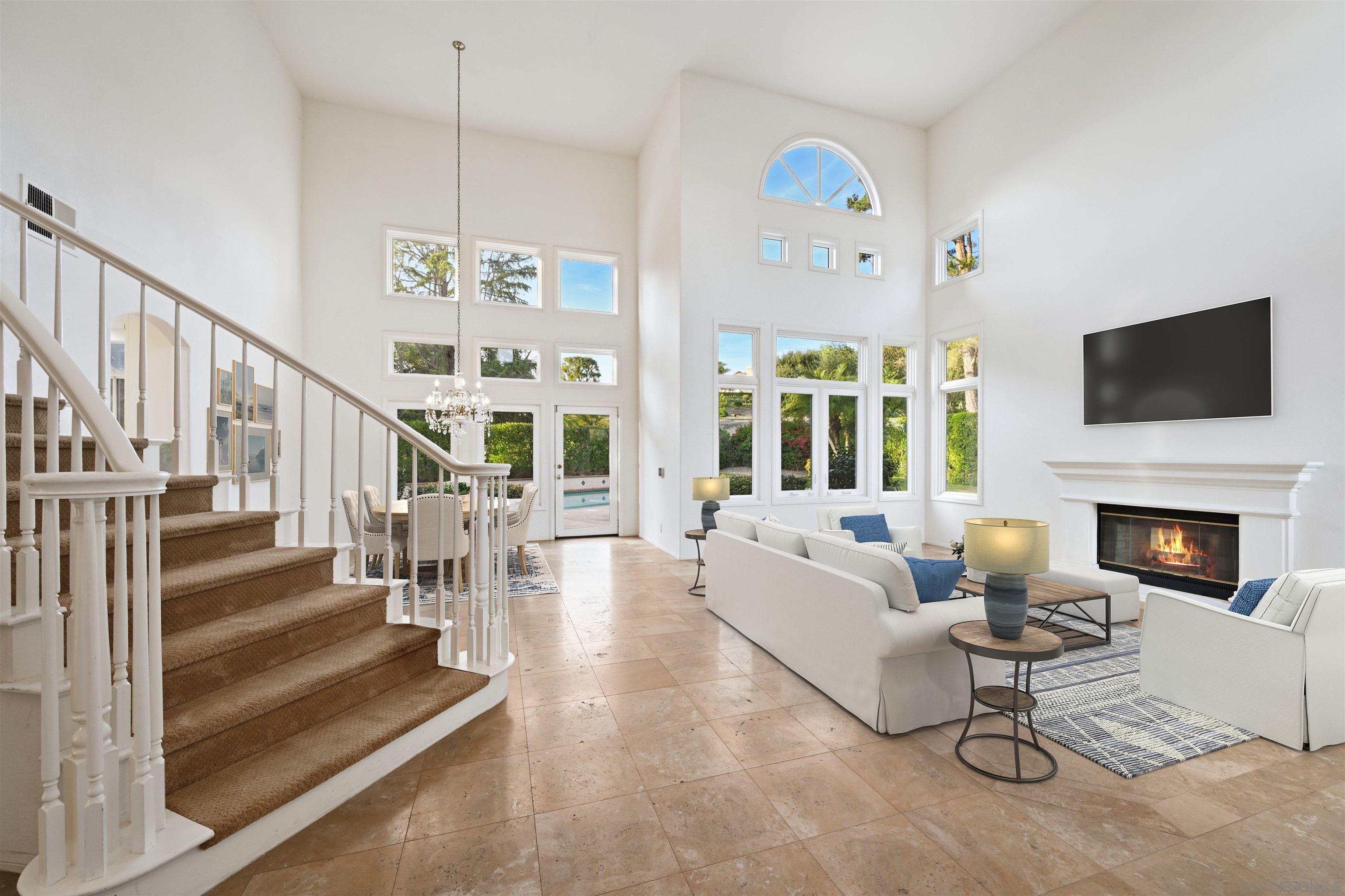 Detail Gallery Image 9 of 53 For 516  Camino Bailen, Escondido,  CA 92029 - 5 Beds | 4/1 Baths