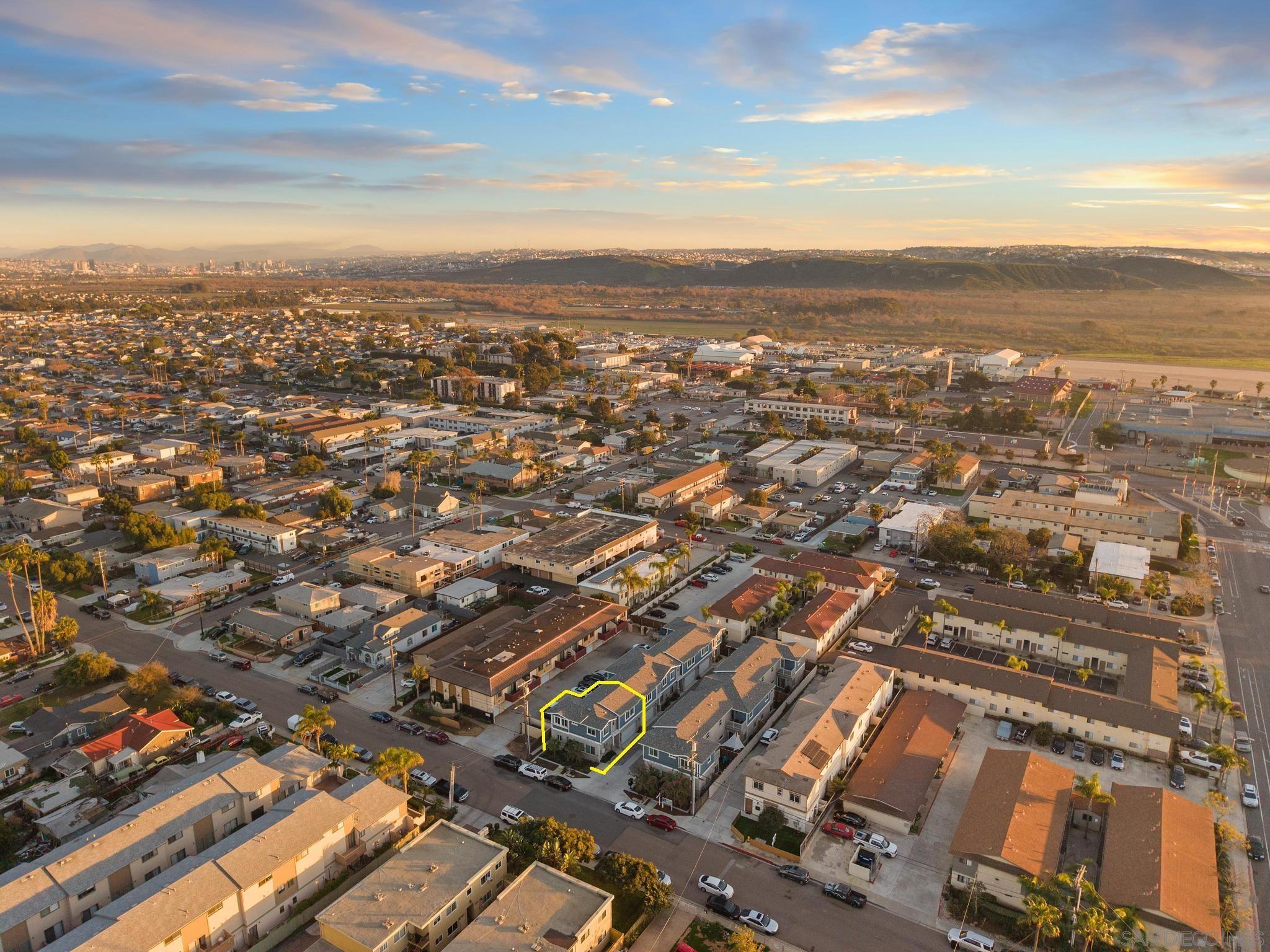 Detail Gallery Image 2 of 61 For 1341  Holly Ave, Imperial Beach,  CA 91932 - 3 Beds | 2/1 Baths