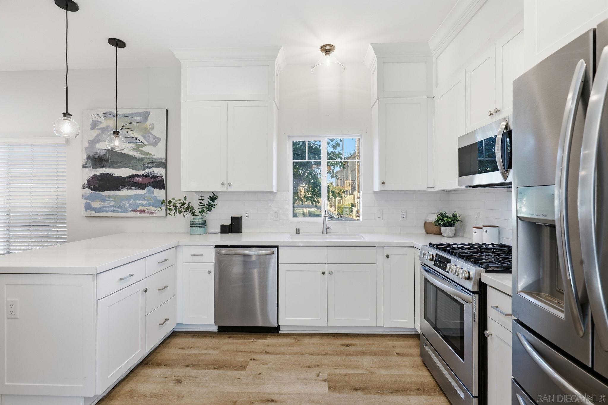 Detail Gallery Image 16 of 61 For 1341  Holly Ave, Imperial Beach,  CA 91932 - 3 Beds | 2/1 Baths