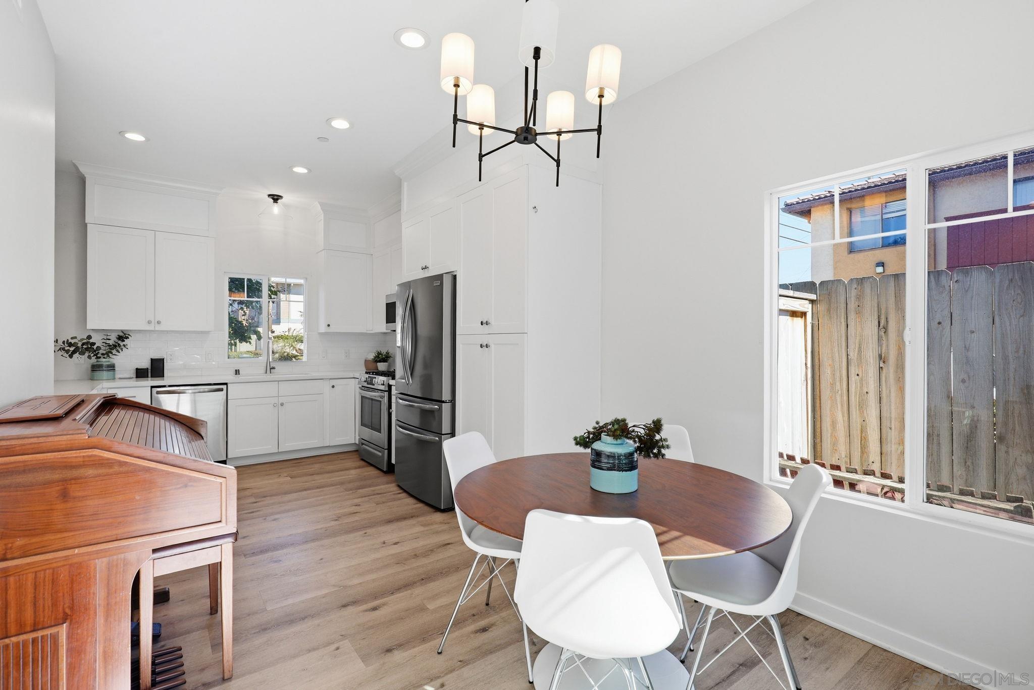 Detail Gallery Image 17 of 61 For 1341  Holly Ave, Imperial Beach,  CA 91932 - 3 Beds | 2/1 Baths