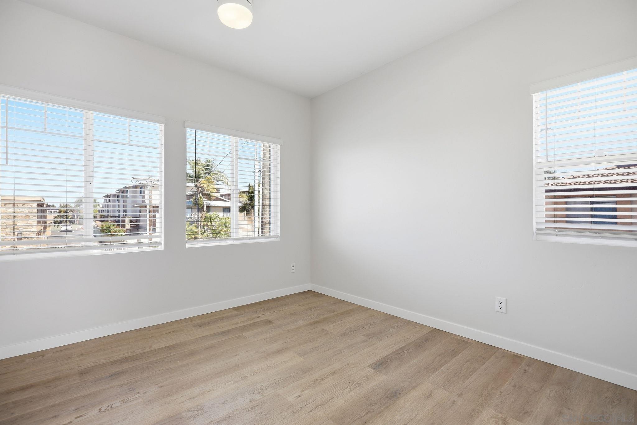 Detail Gallery Image 49 of 61 For 1341  Holly Ave, Imperial Beach,  CA 91932 - 3 Beds | 2/1 Baths