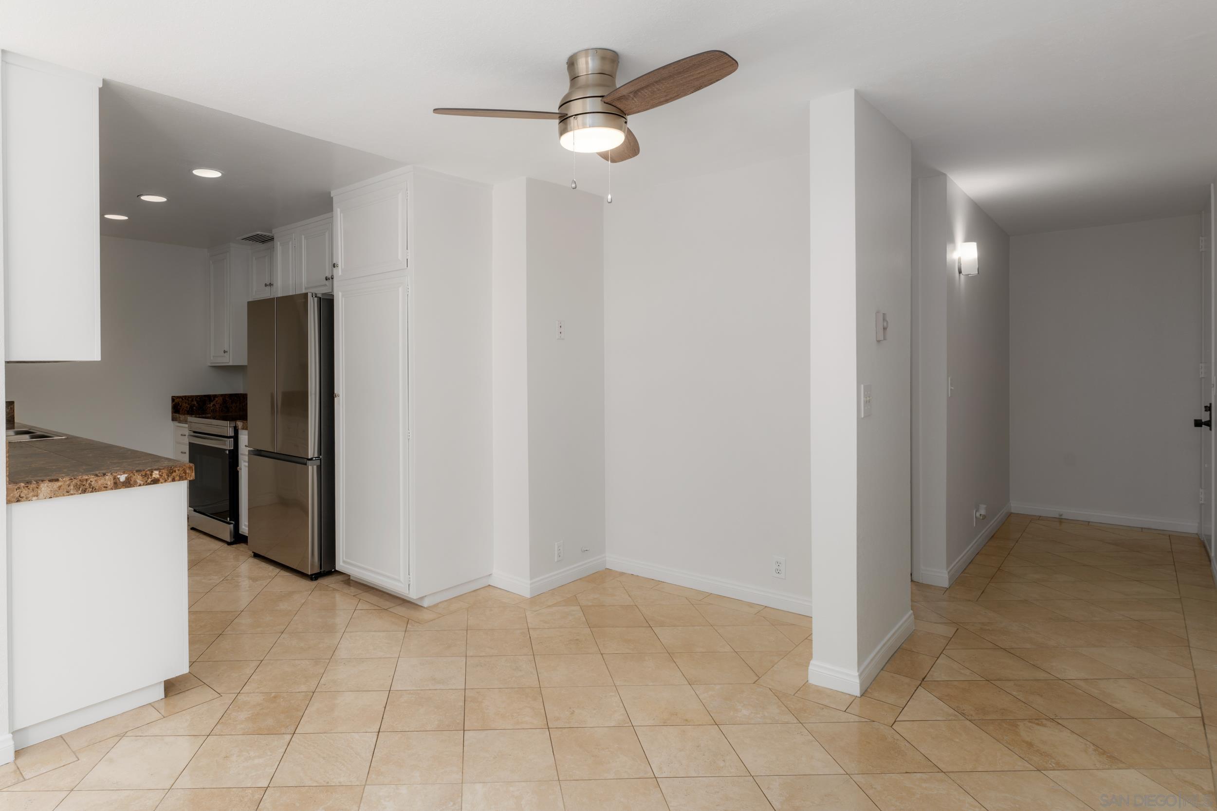 Detail Gallery Image 5 of 32 For 7811  Eads Avenue  #206,  La Jolla,  CA 92037 - 1 Beds | 1 Baths