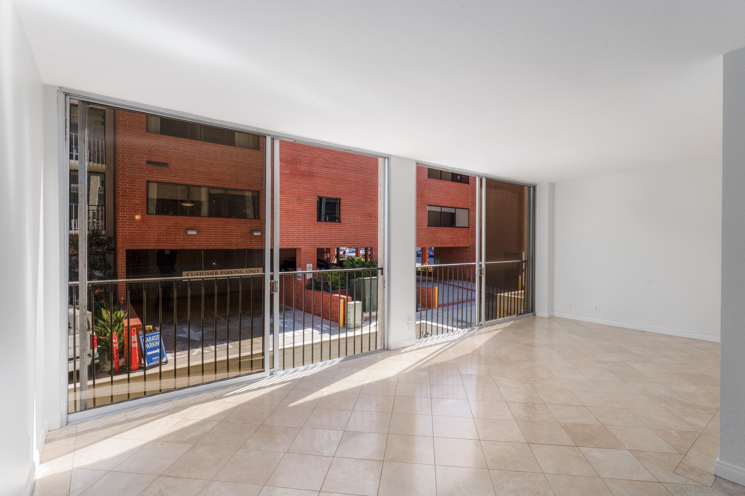 Detail Gallery Image 7 of 32 For 7811  Eads Avenue  #206,  La Jolla,  CA 92037 - 1 Beds | 1 Baths