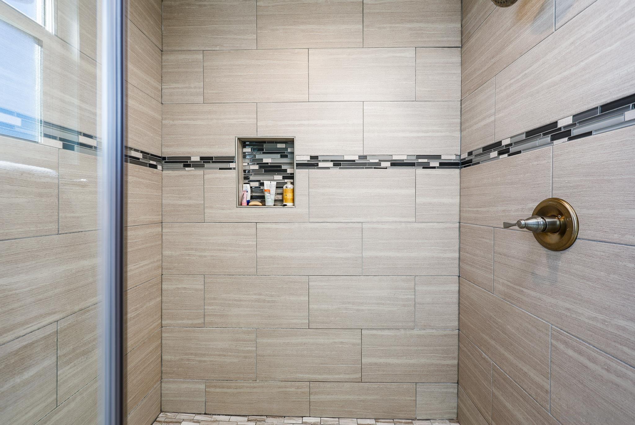 Detail Gallery Image 19 of 35 For 5051  Canosa Ave, San Diego,  CA 92117 - 4 Beds | 2 Baths