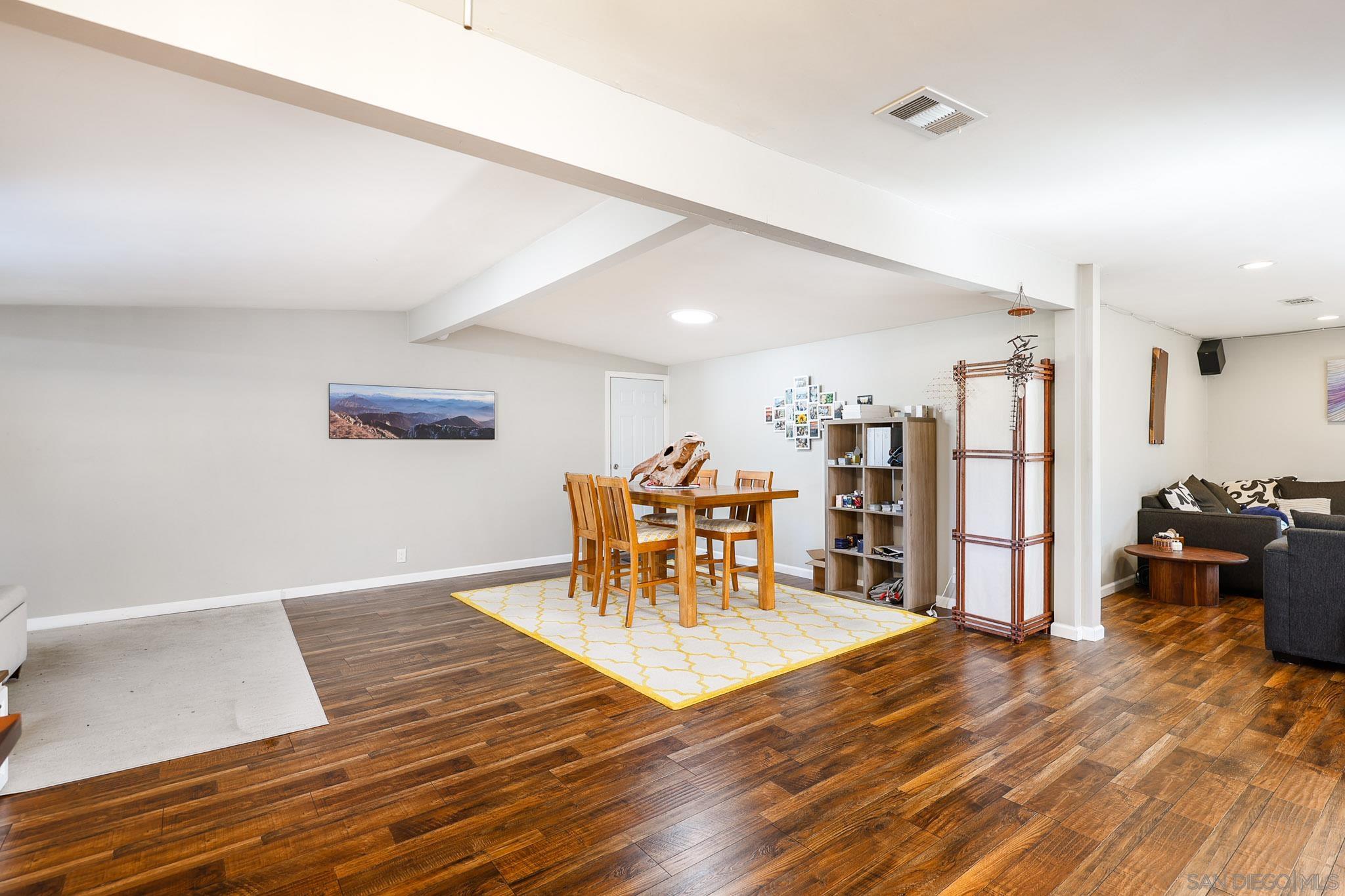 Detail Gallery Image 8 of 35 For 5051  Canosa Ave, San Diego,  CA 92117 - 4 Beds | 2 Baths