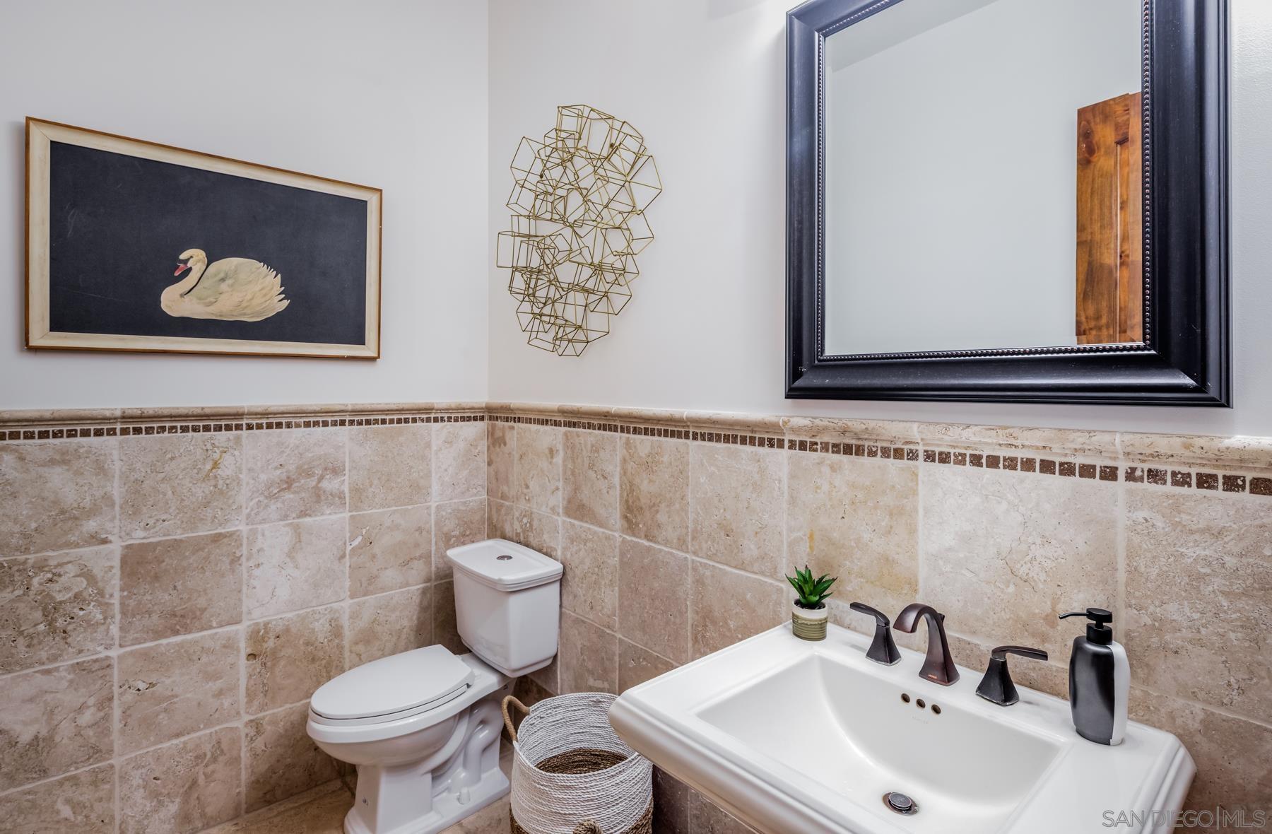 Detail Gallery Image 12 of 39 For 7718  Camino Sin Puente, Rancho Santa Fe,  CA 92067 - 5 Beds | 4/1 Baths