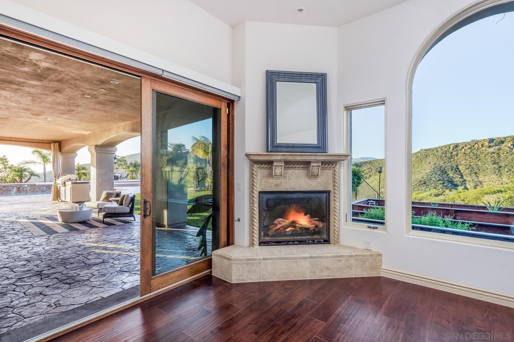 Detail Gallery Image 17 of 39 For 7718  Camino Sin Puente, Rancho Santa Fe,  CA 92067 - 5 Beds | 4/1 Baths