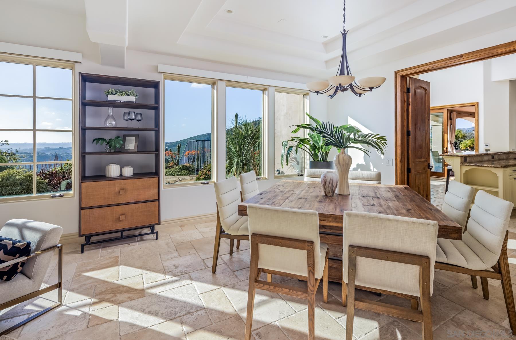 Detail Gallery Image 6 of 39 For 7718  Camino Sin Puente, Rancho Santa Fe,  CA 92067 - 5 Beds | 4/1 Baths