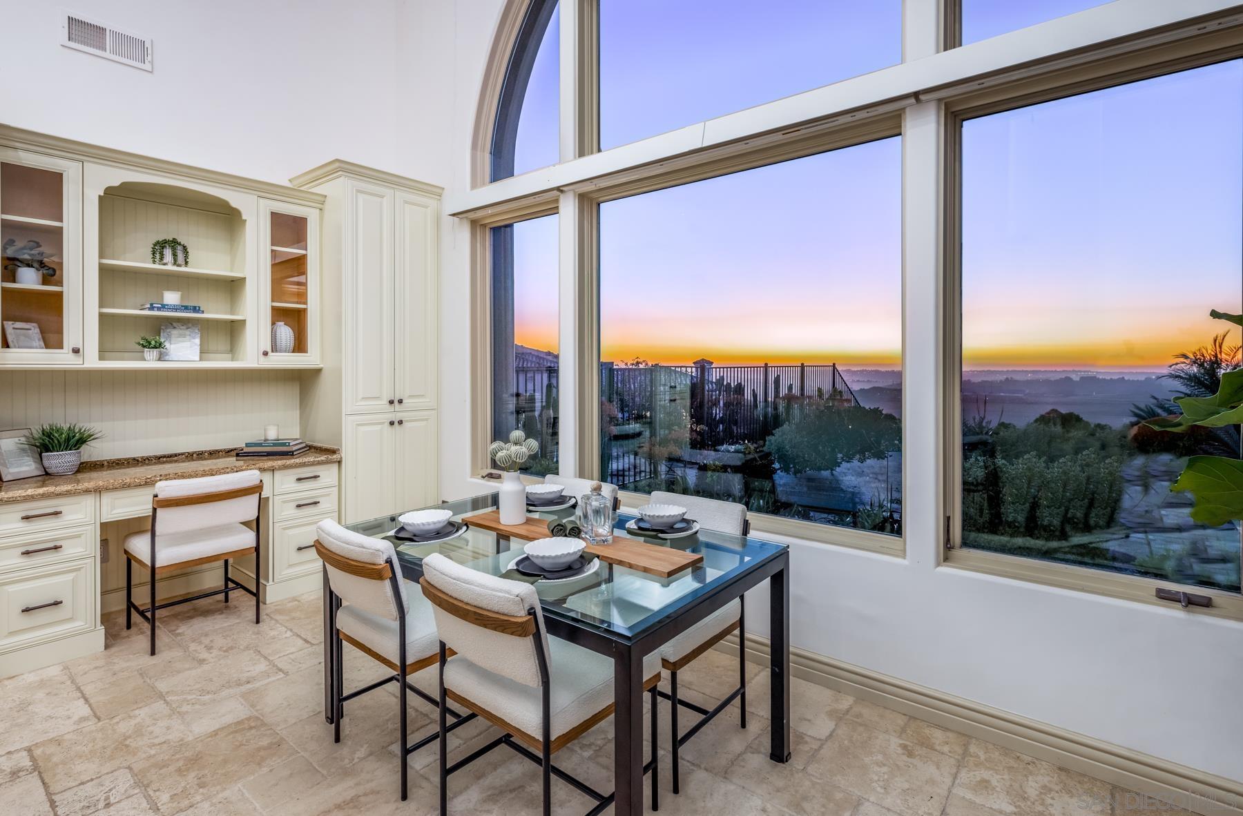 Detail Gallery Image 8 of 39 For 7718  Camino Sin Puente, Rancho Santa Fe,  CA 92067 - 5 Beds | 4/1 Baths