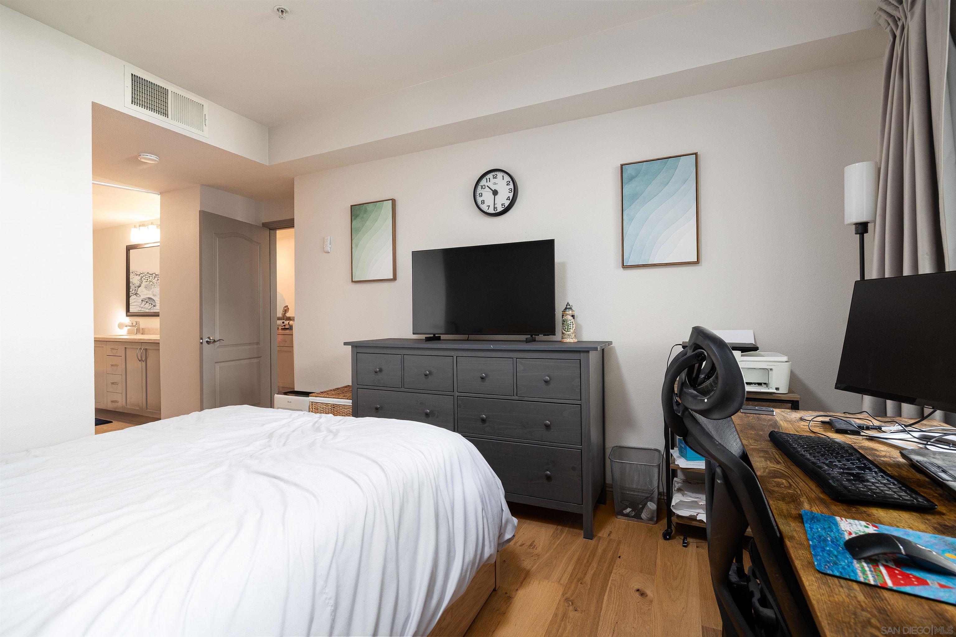 Detail Gallery Image 9 of 25 For 1750  Kettner Blvd  #107,  San Diego,  CA 92101 - 2 Beds | 2/1 Baths