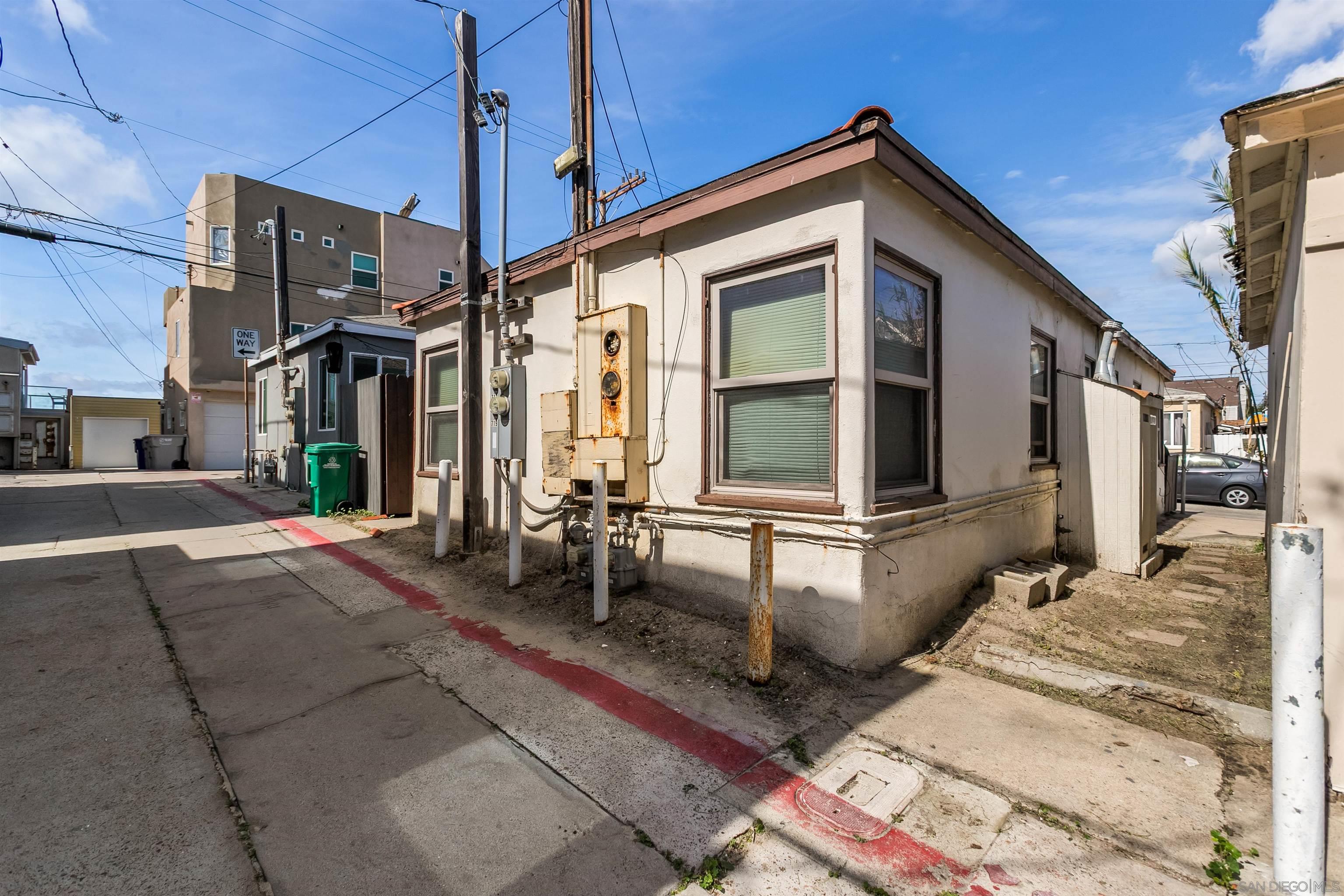 Detail Gallery Image 17 of 23 For 717-19  San Jose Pl, San Diego,  CA 92109 - – Beds | – Baths