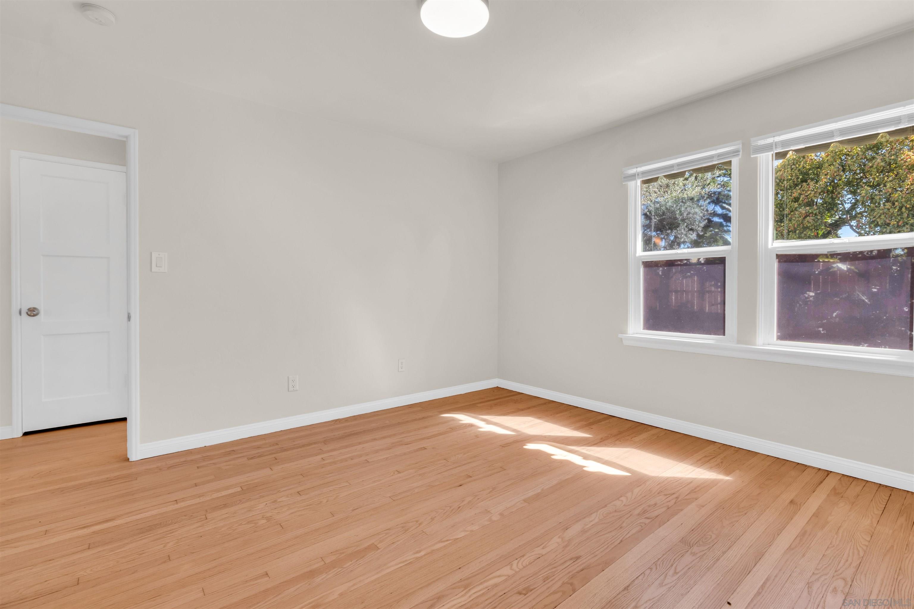 Detail Gallery Image 15 of 38 For 4985  Lucille Dr, San Diego,  CA 92115 - 3 Beds | 2 Baths