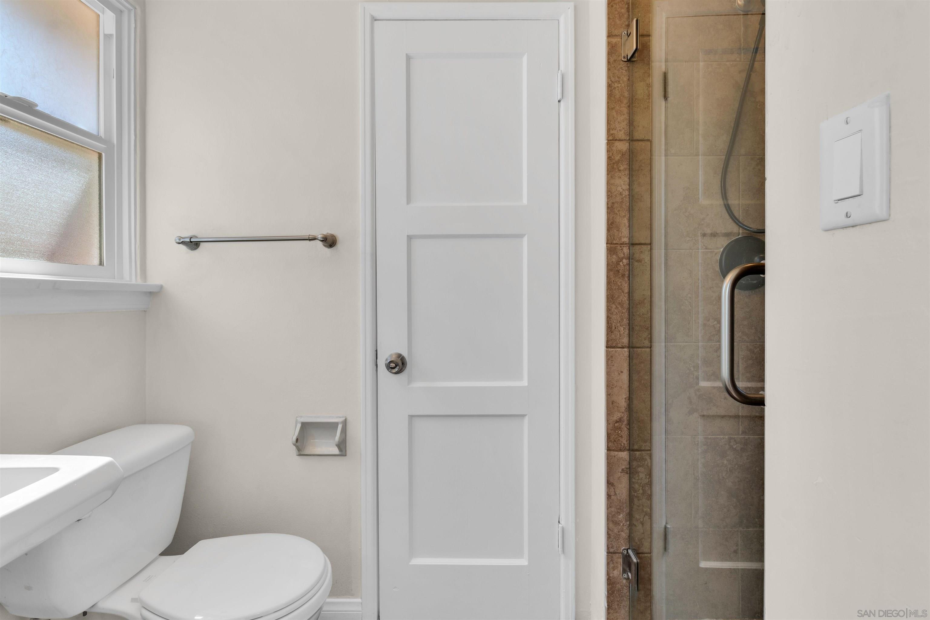 Detail Gallery Image 19 of 38 For 4985  Lucille Dr, San Diego,  CA 92115 - 3 Beds | 2 Baths