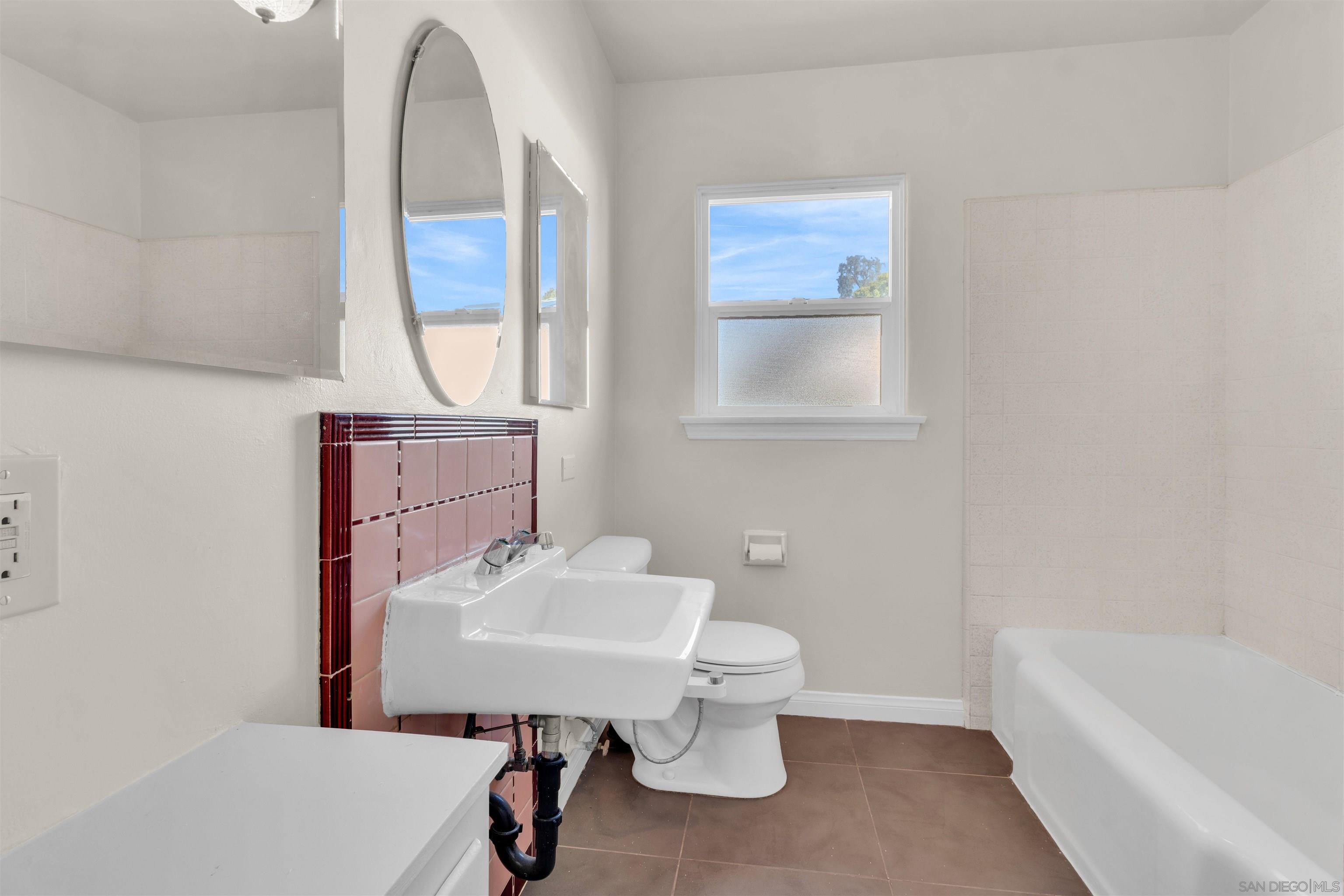 Detail Gallery Image 26 of 38 For 4985  Lucille Dr, San Diego,  CA 92115 - 3 Beds | 2 Baths