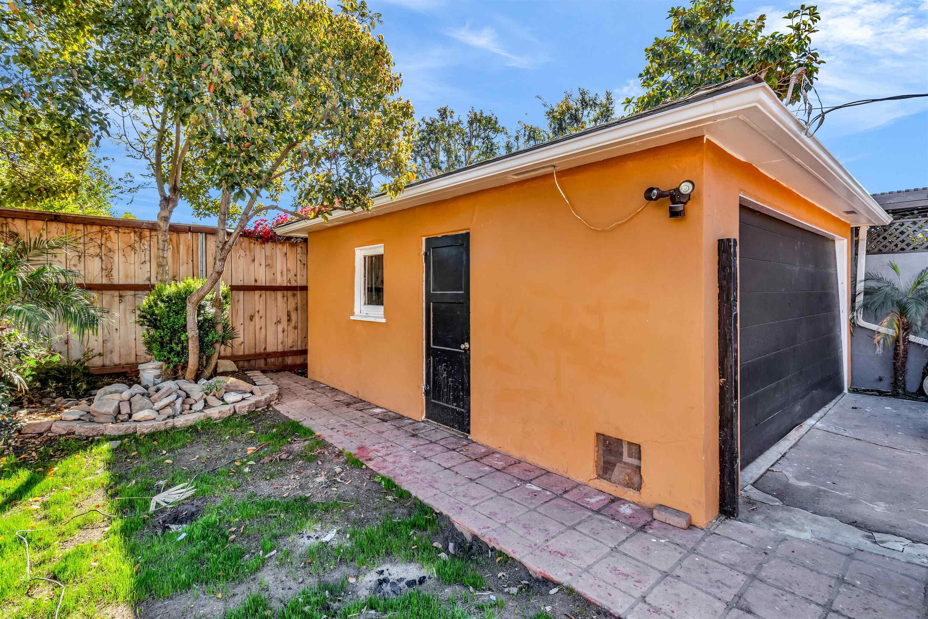 Detail Gallery Image 28 of 38 For 4985  Lucille Dr, San Diego,  CA 92115 - 3 Beds | 2 Baths