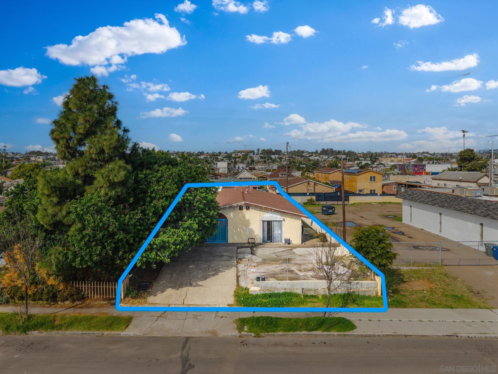 Detail Gallery Image 4 of 11 For 2956-58  Clay Ave, San Diego,  CA 92113 - – Beds | – Baths