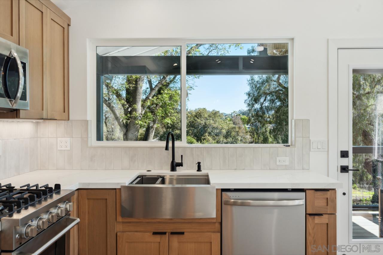 Detail Gallery Image 11 of 55 For 986  Phillips Street, Vista,  CA 92083 - 1 Beds | 1 Baths