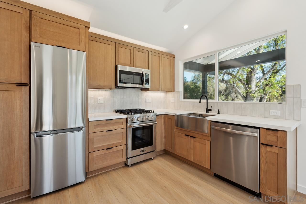 Detail Gallery Image 7 of 55 For 986  Phillips Street, Vista,  CA 92083 - 1 Beds | 1 Baths