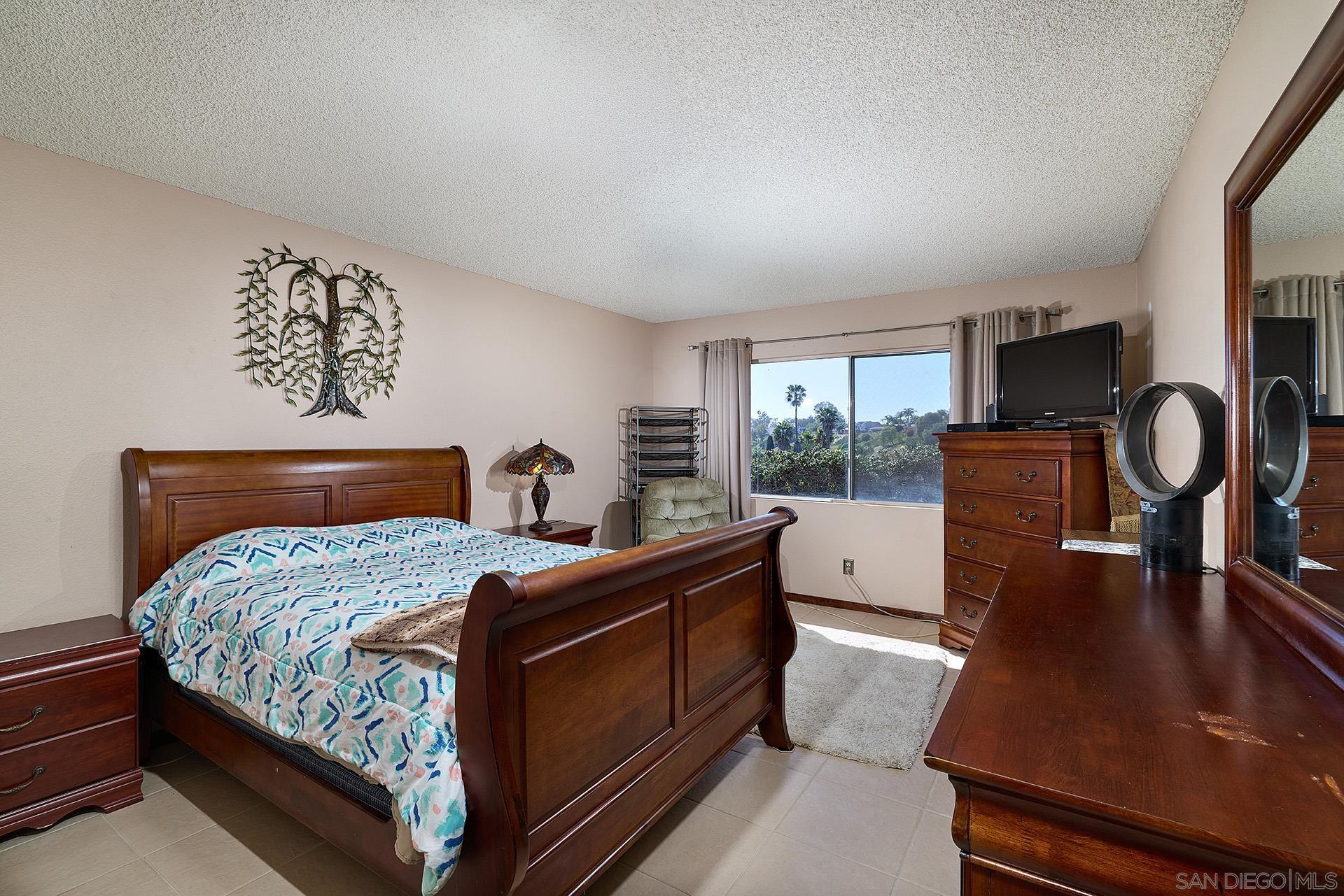 Detail Gallery Image 10 of 41 For 4116  Chasin St, Oceanside,  CA 92056 - 4 Beds | 2/1 Baths