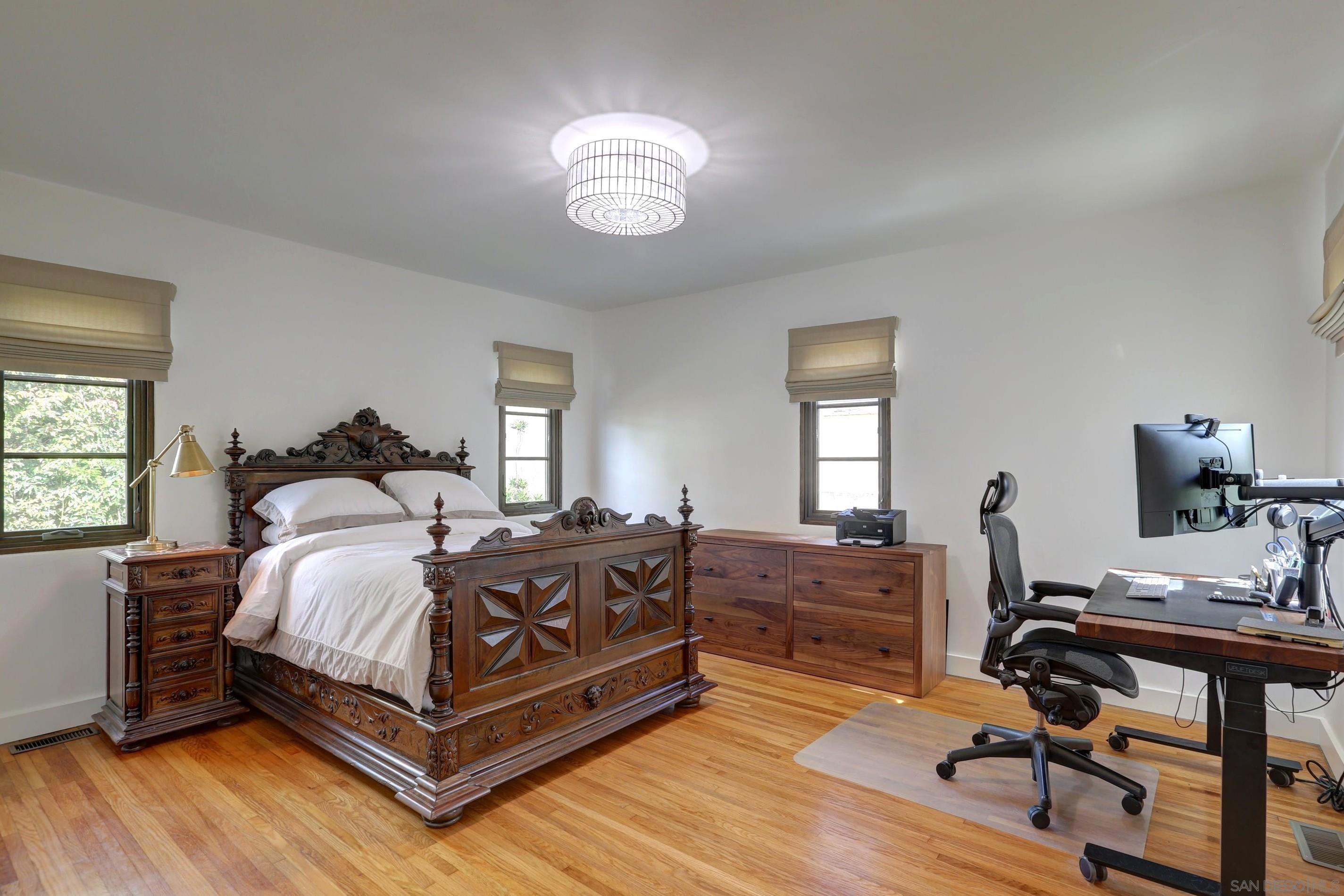 Detail Gallery Image 16 of 26 For 3316  Freeman St, San Diego,  CA 92106 - 3 Beds | 2 Baths